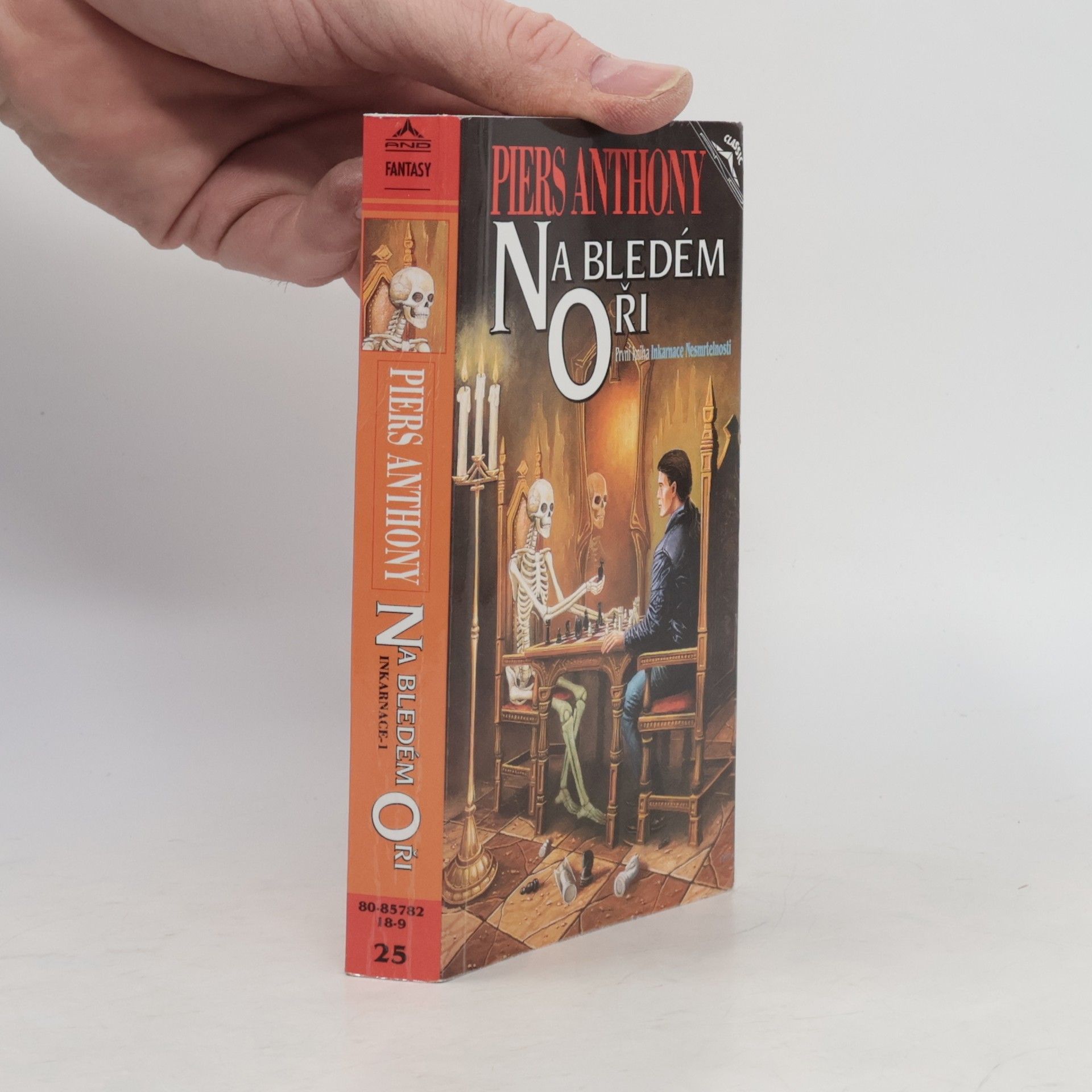 Piers Anthony Na bledém oři