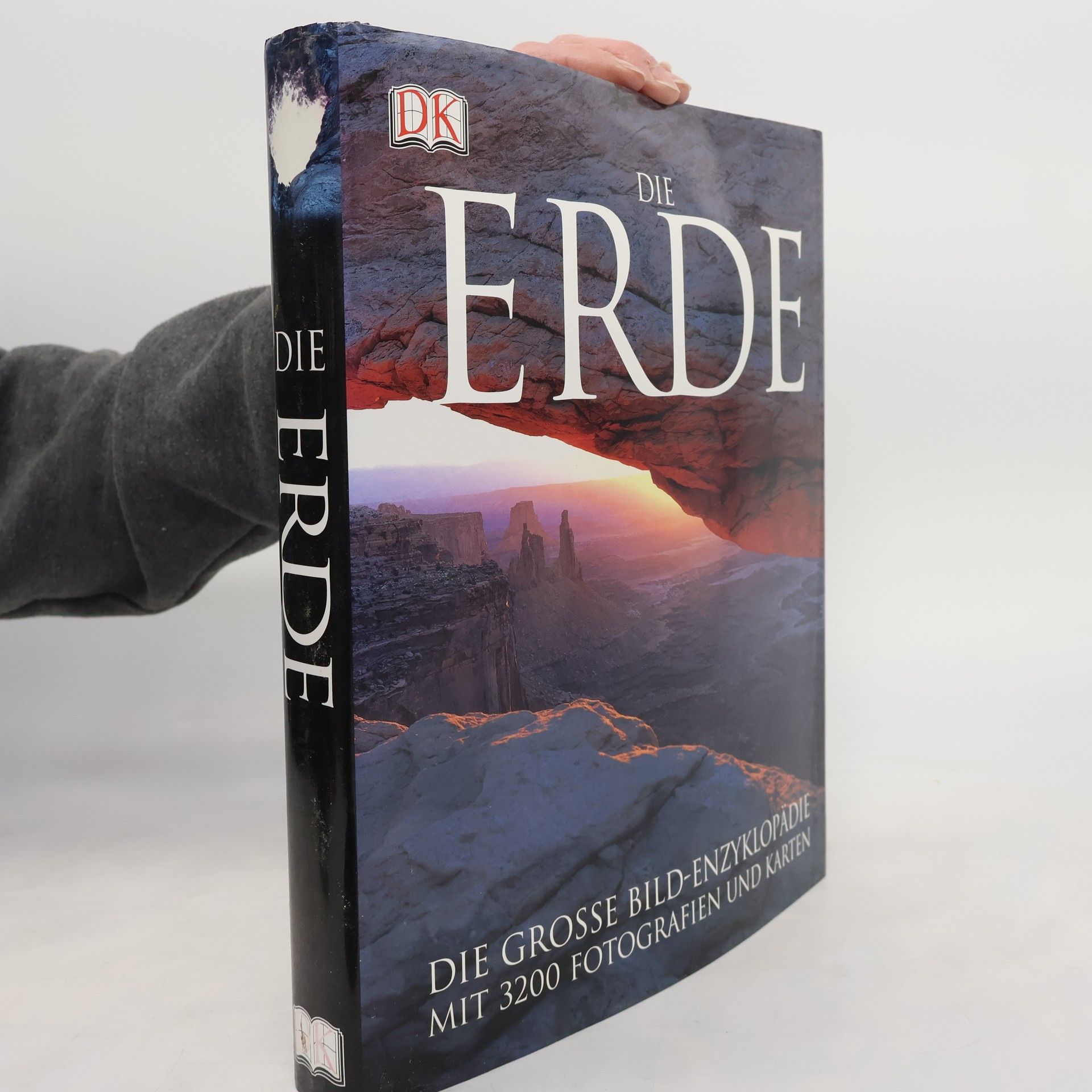 James F. Luhr Die Erde