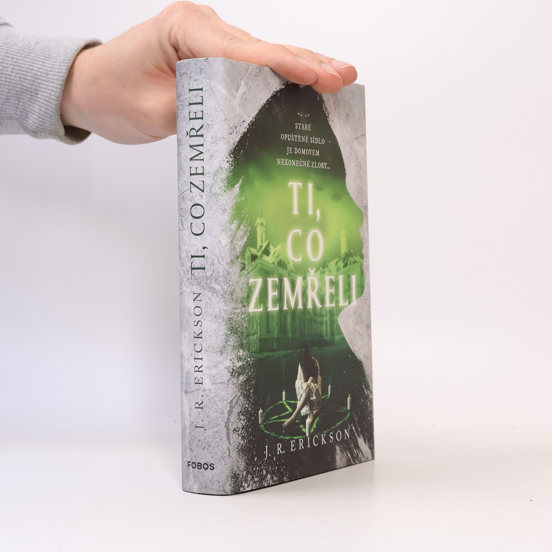 J. R. Erickson Ti, co zemřeli