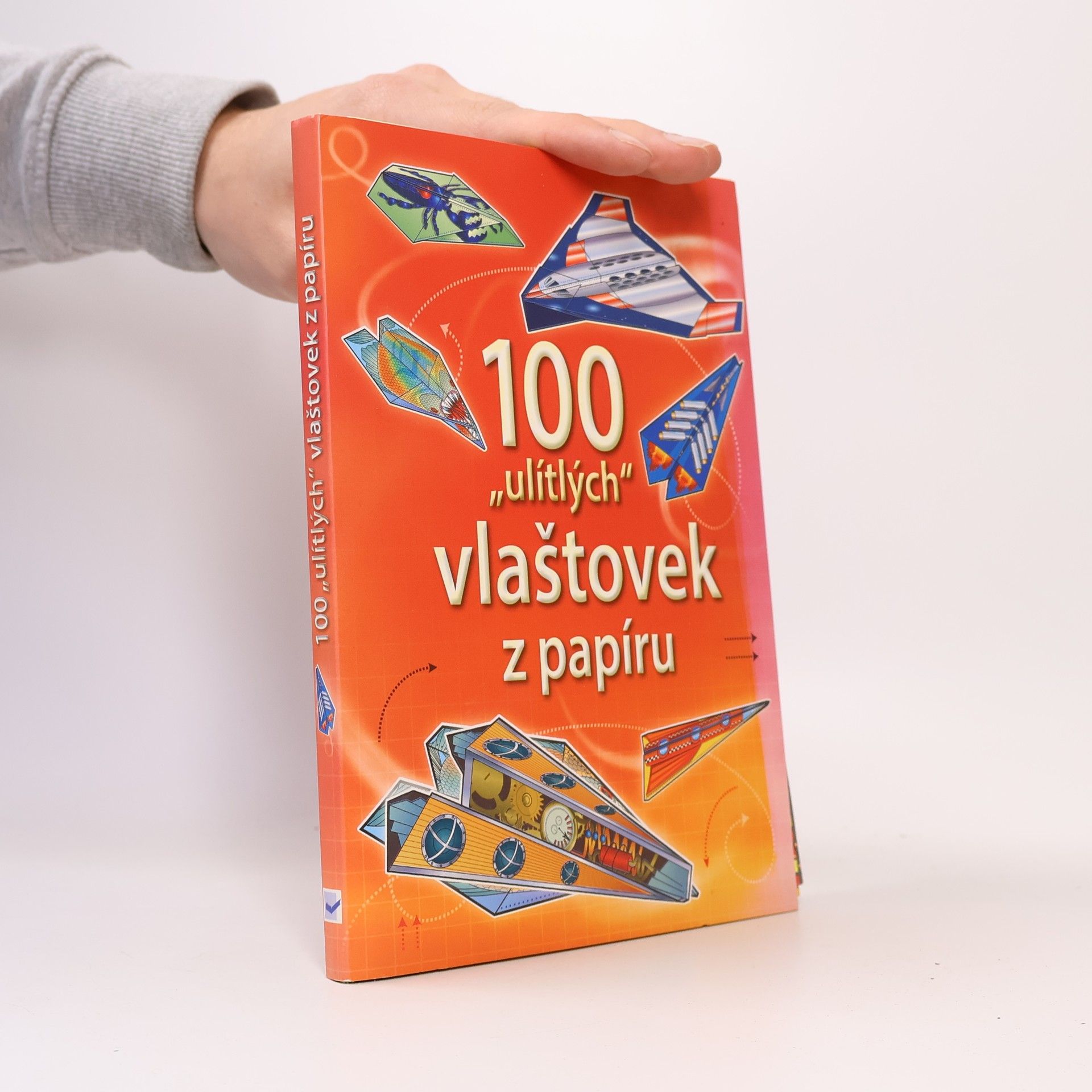 Andy Tudor 100 "ulítlých" vlaštovek z papíru