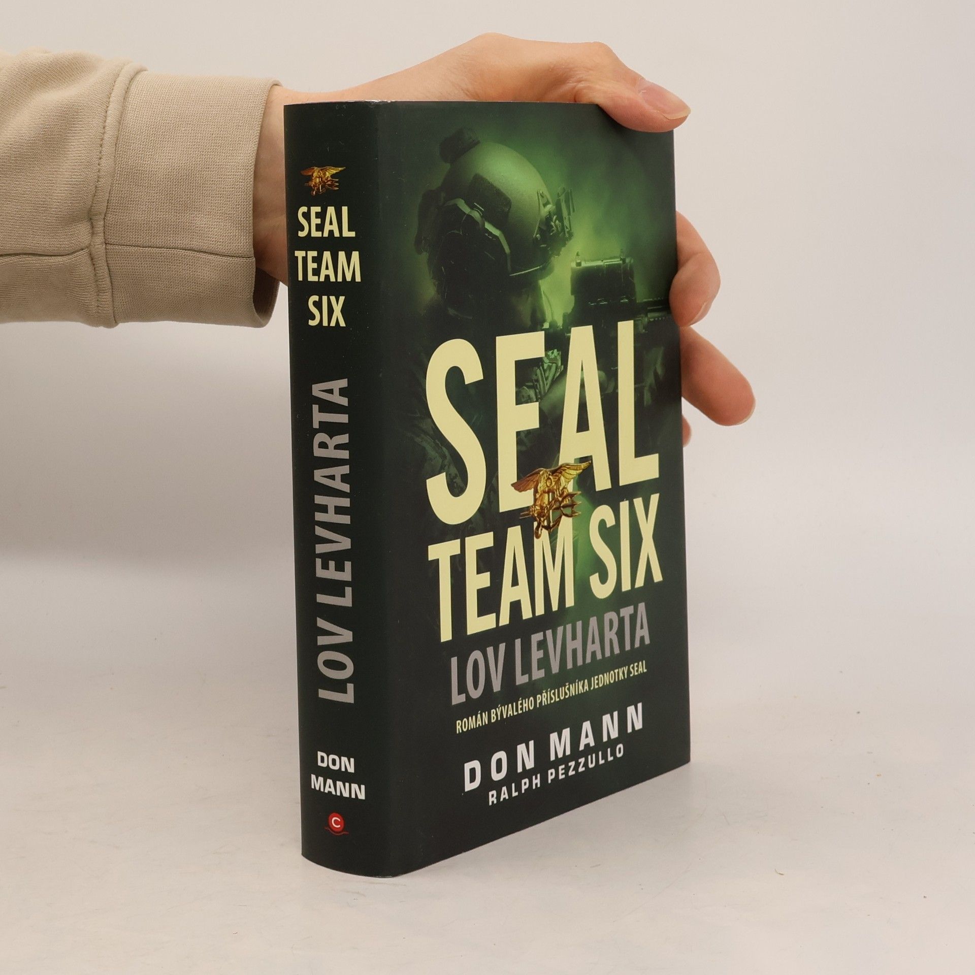 Don Mann SEAL Team Six. Lov Levharta