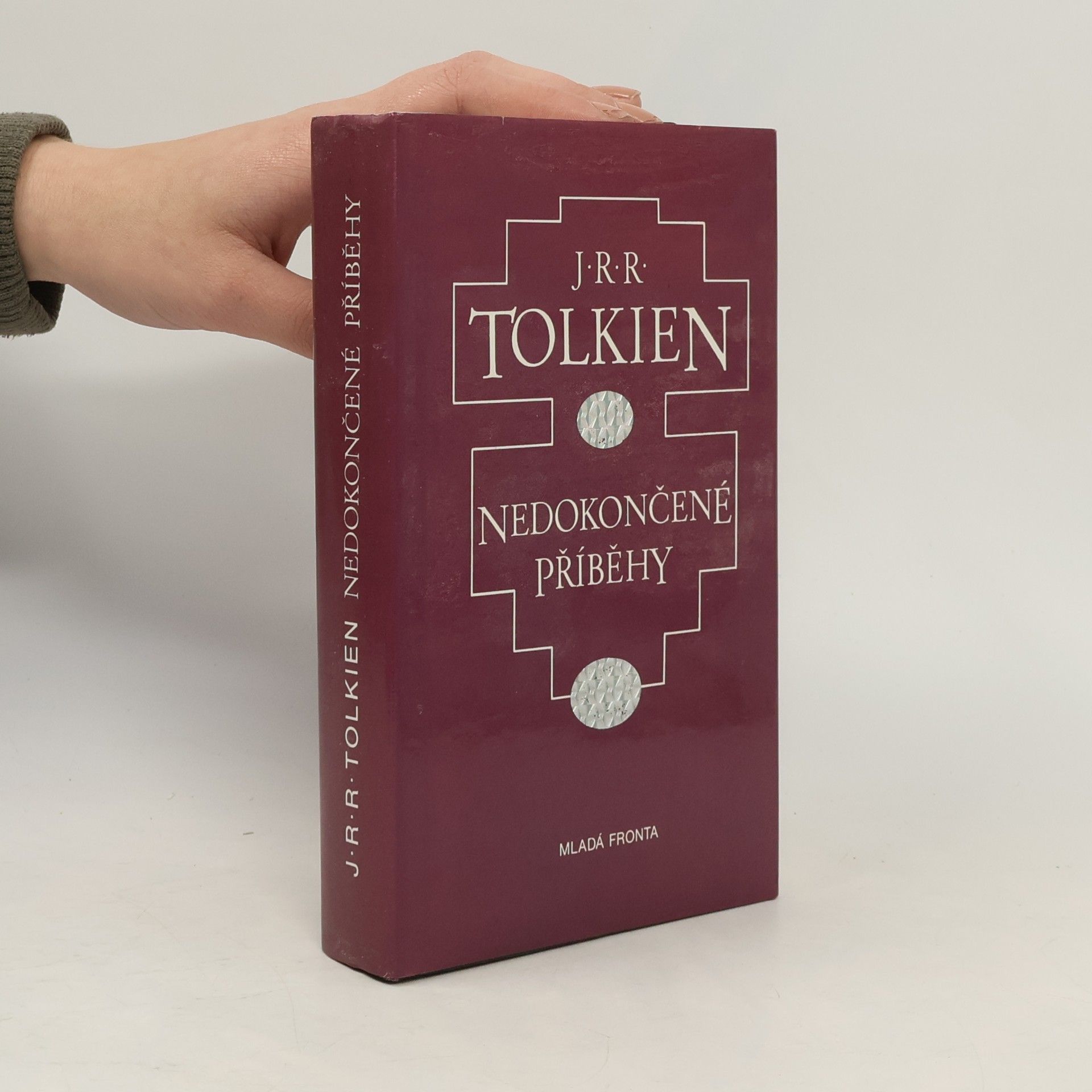 J. R. R. Tolkien Nedokončené příběhy Númenoru a Středozemě