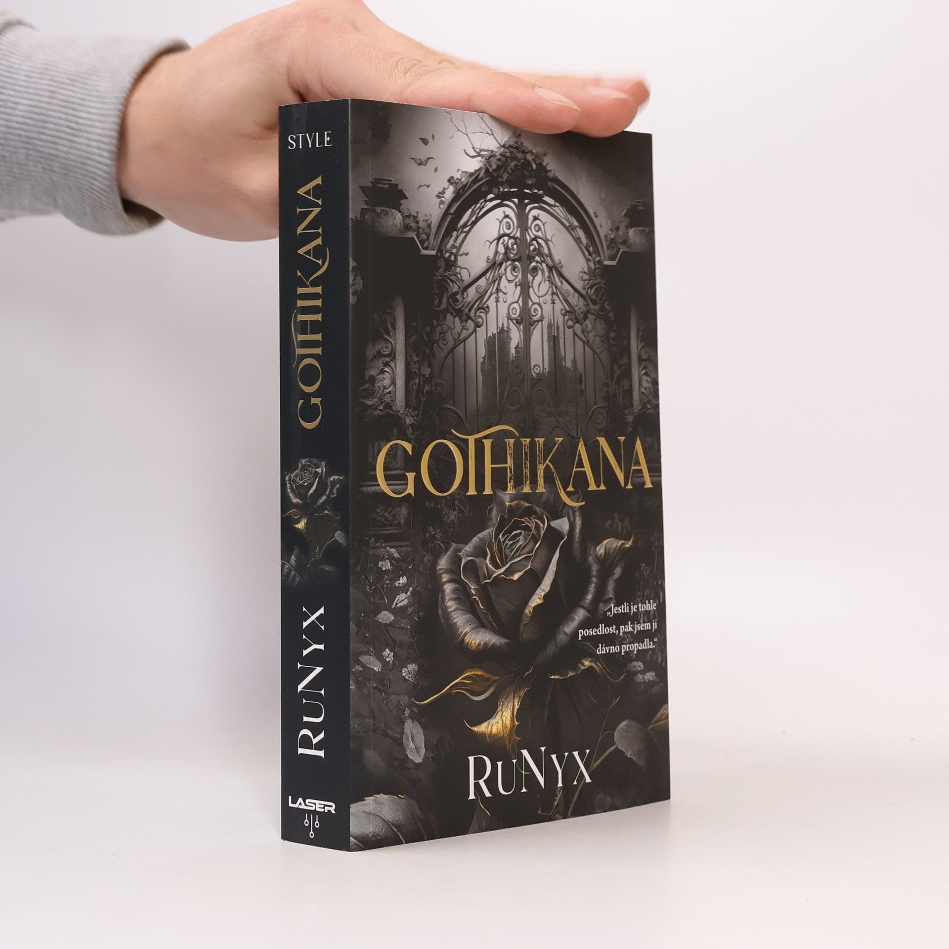 RuNyx Gothikana