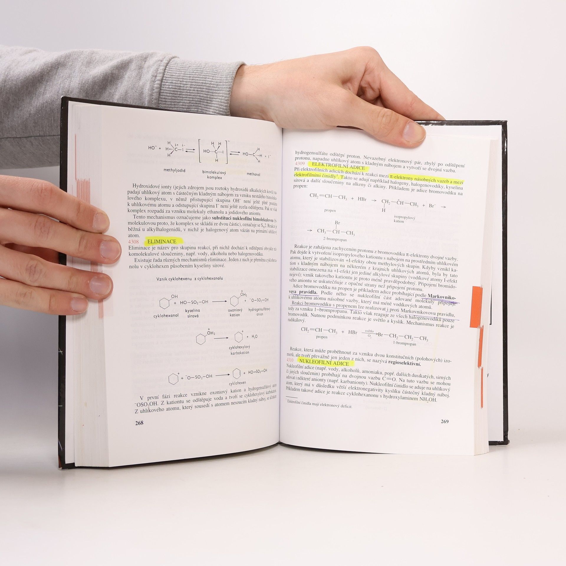 Autorenkollektiv Přehled středoškolské chemie