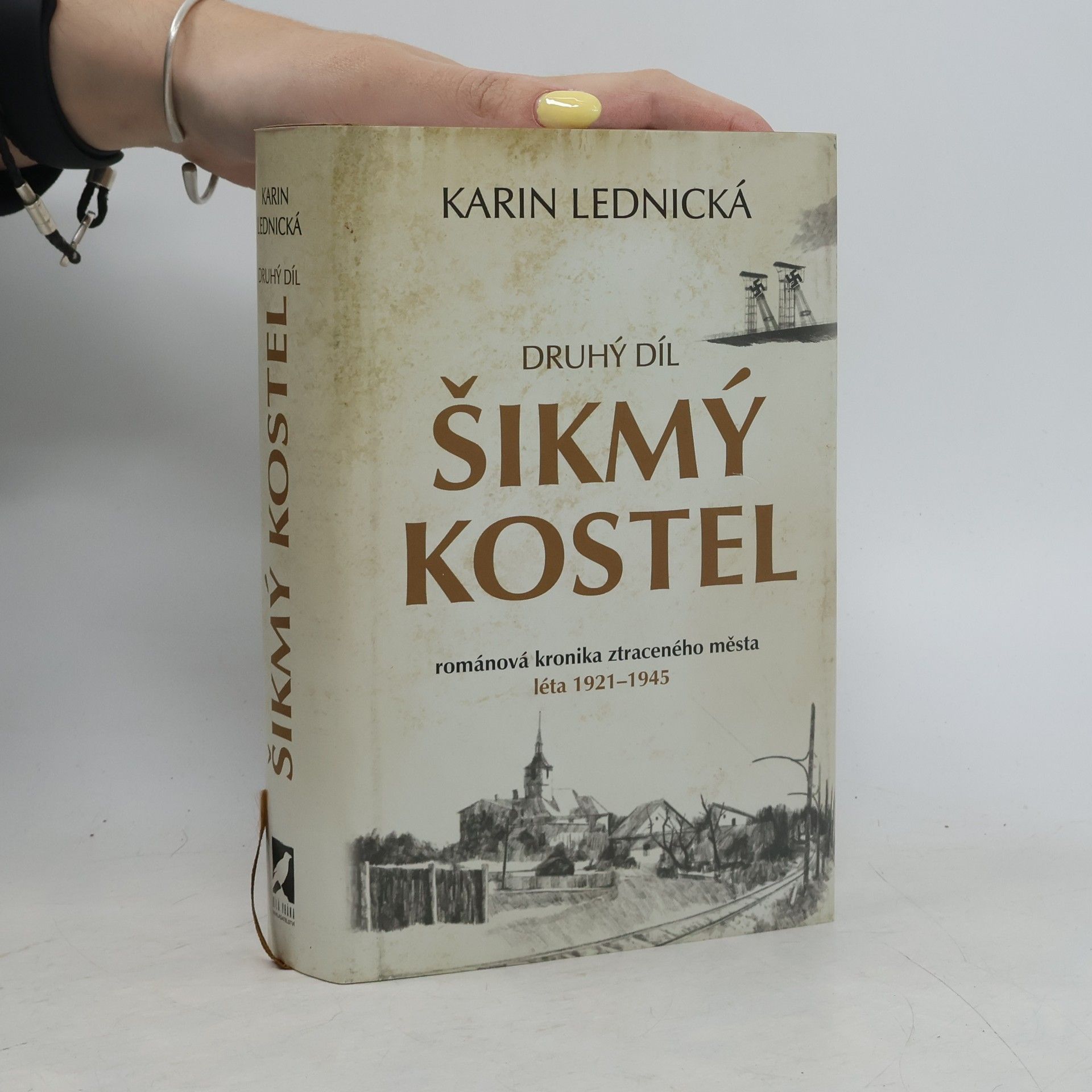 Karin Lednická Šikmý kostel 2