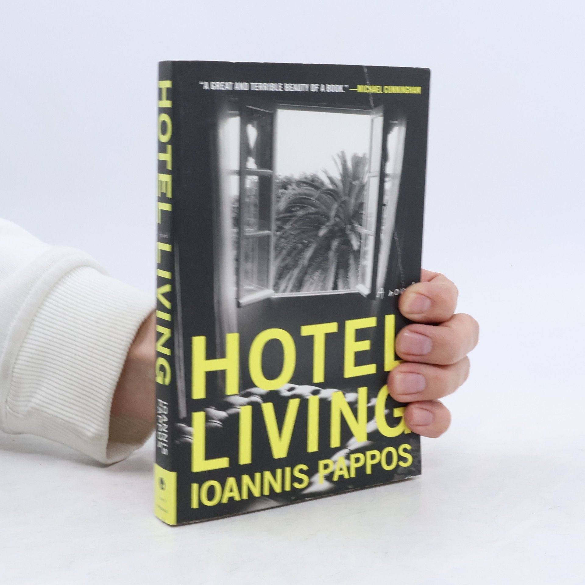 Ioannis Pappos Hotel Living