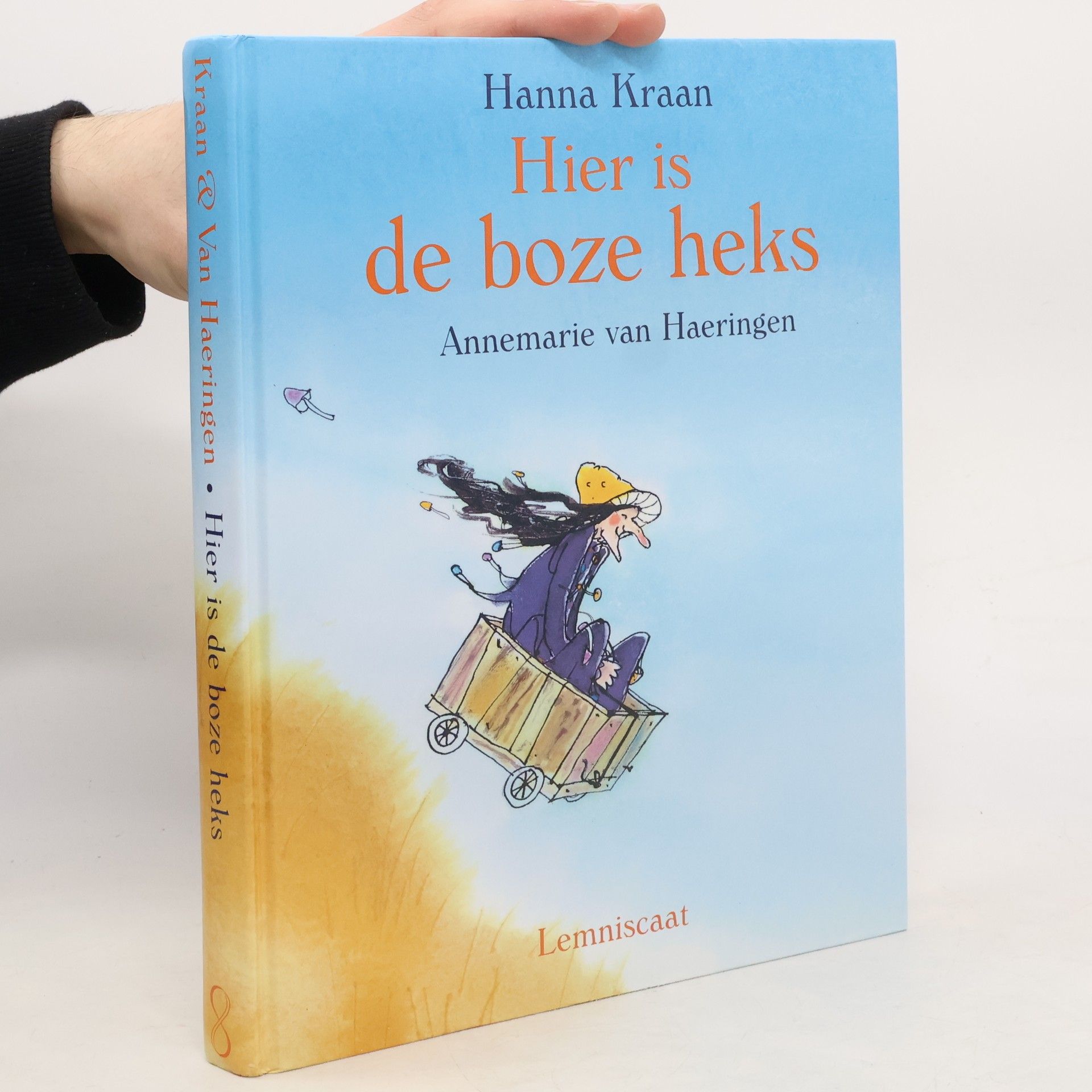 Hier is de boze heks