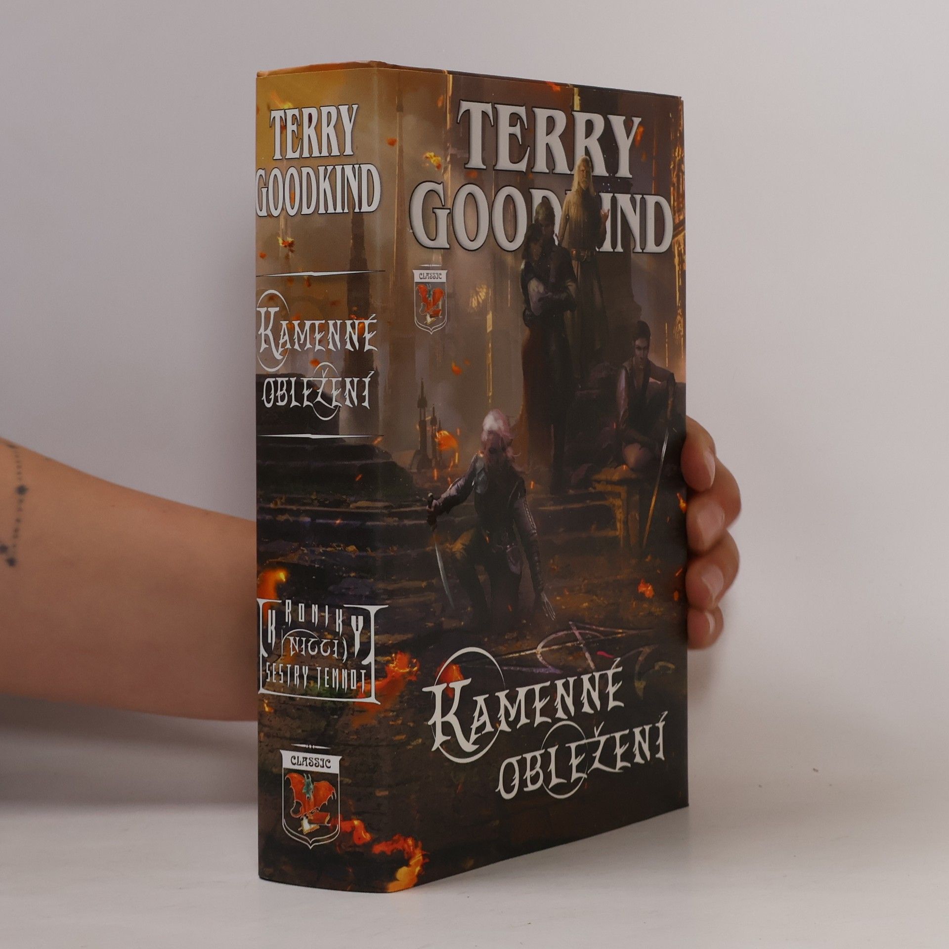 Terry Goodkind Kamenné obležení