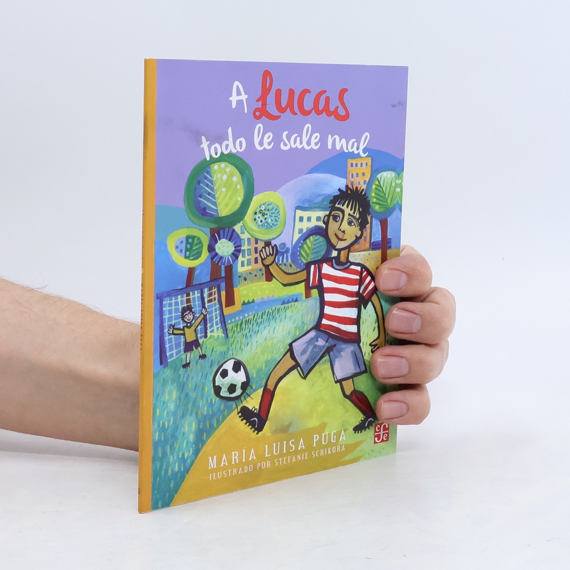 Stefanie Schikora A Lucas todo le sale mal