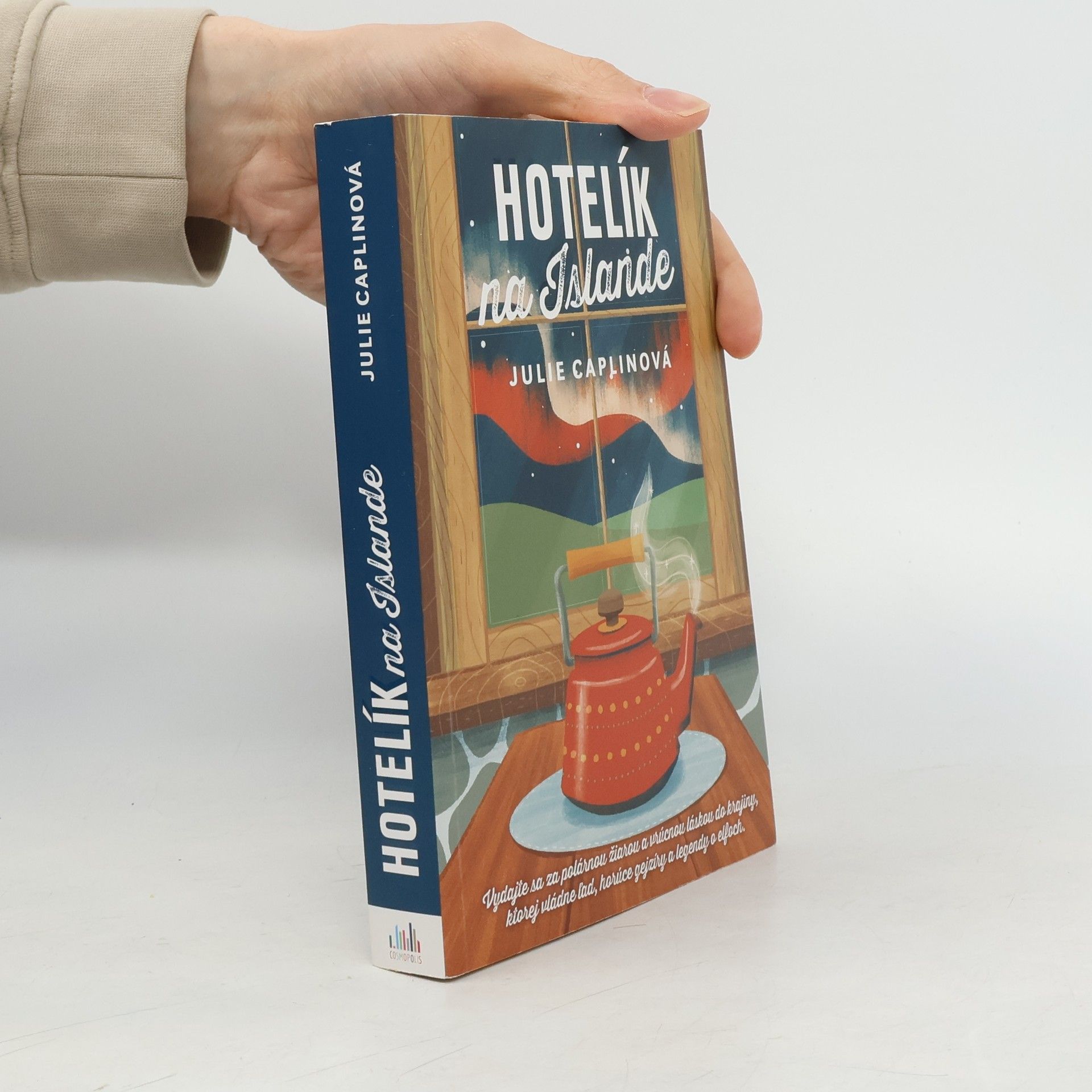 Julie Caplinová Hotelík na Islande