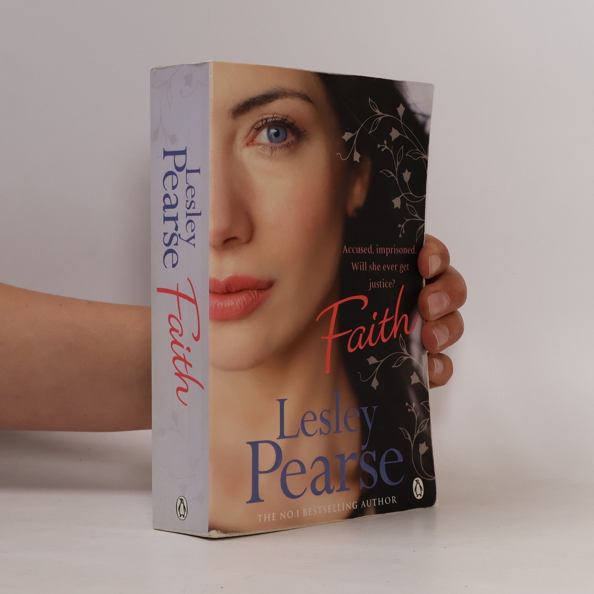 Lesley Pearse Faith