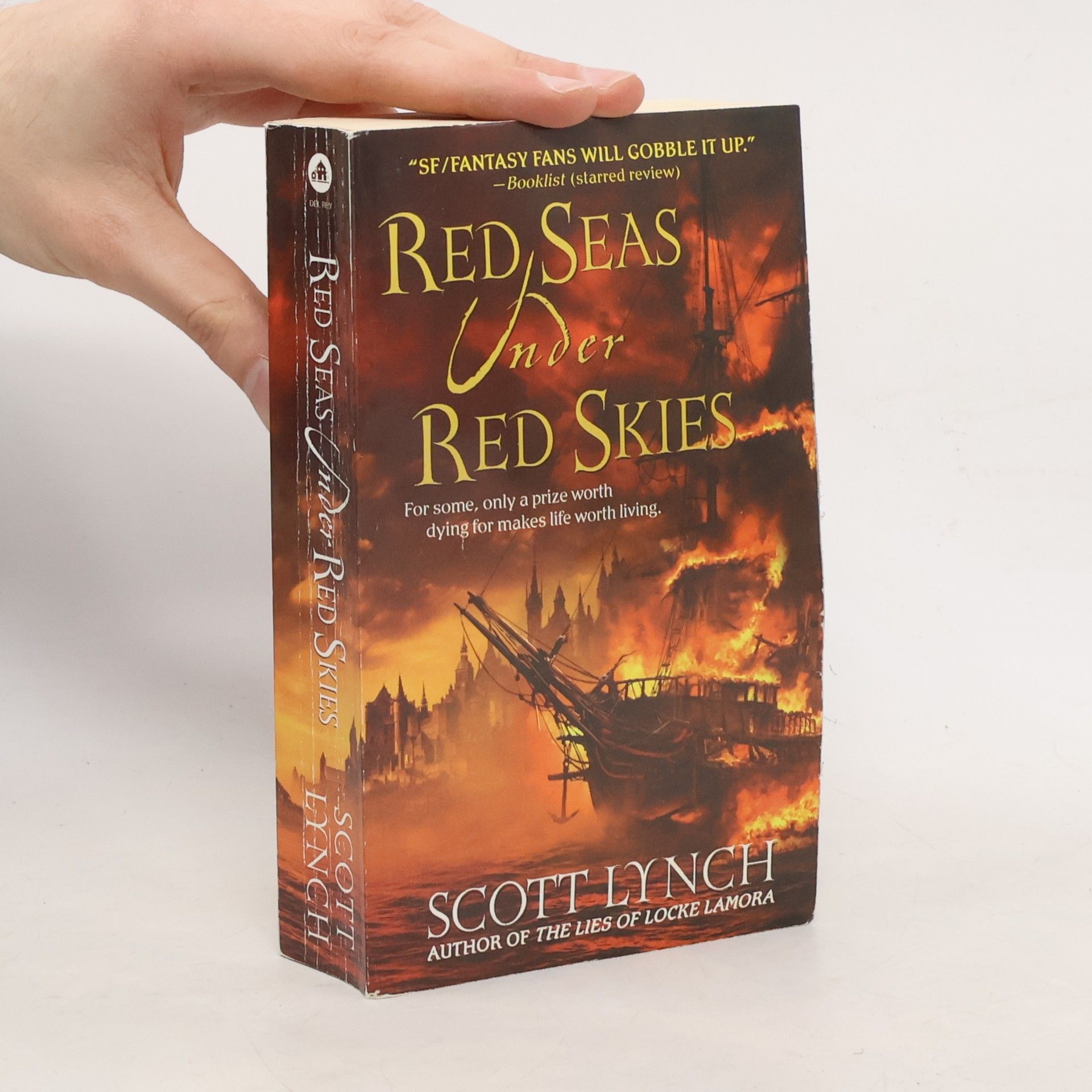 Scott Lynch Red Seas Under Red Skies