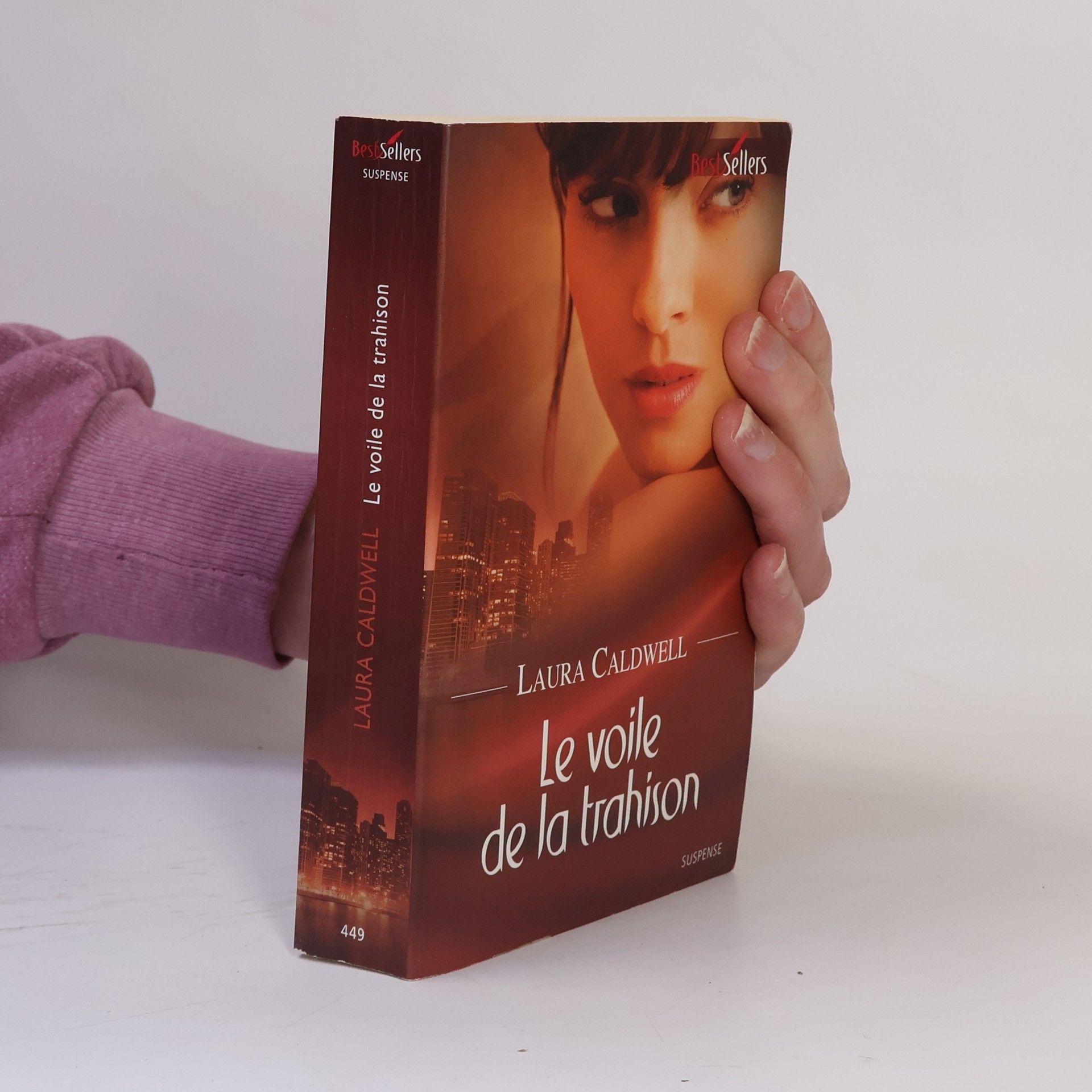 Laura Caldwell Le voile de la trahison