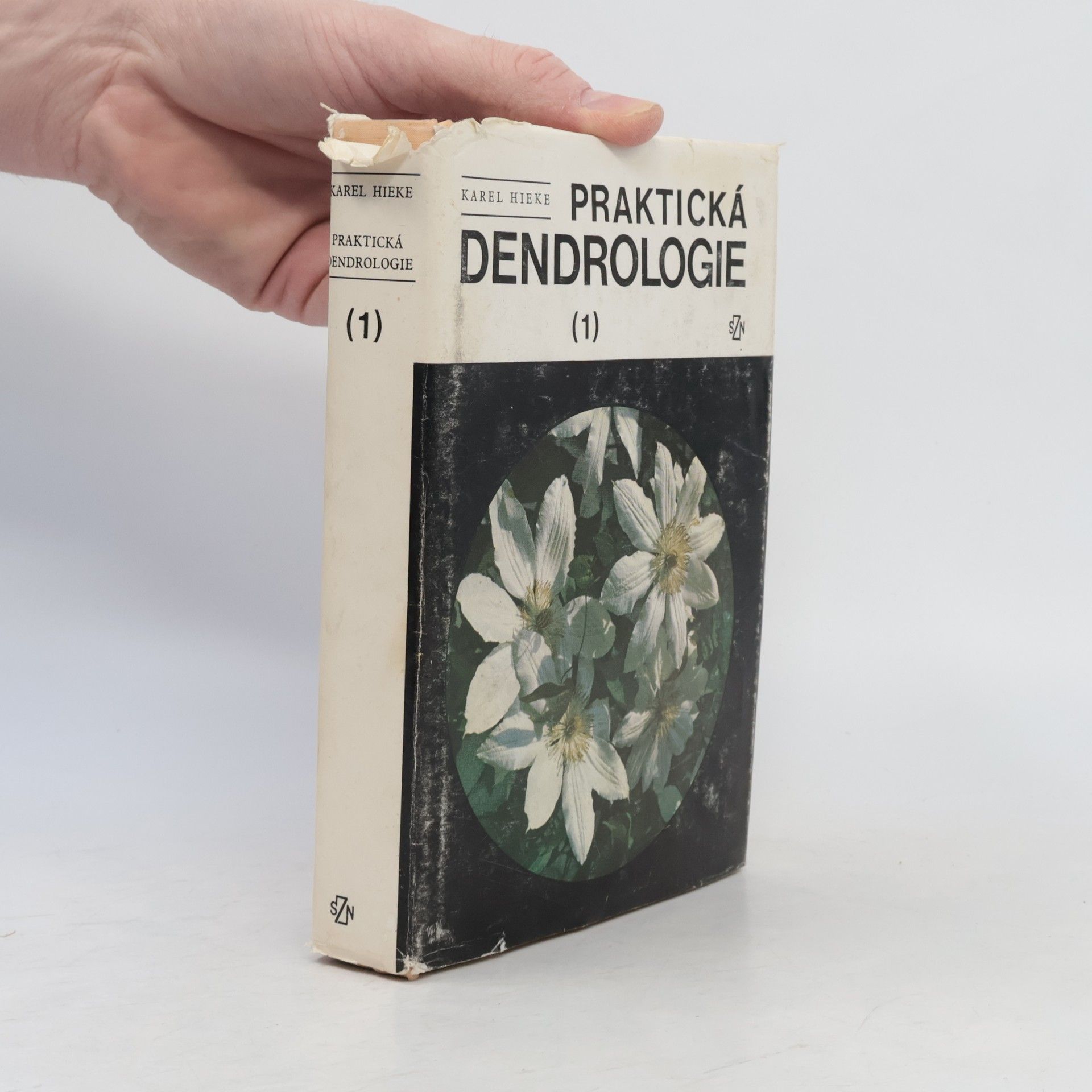 Karel Hieke Praktická dendrologie 1