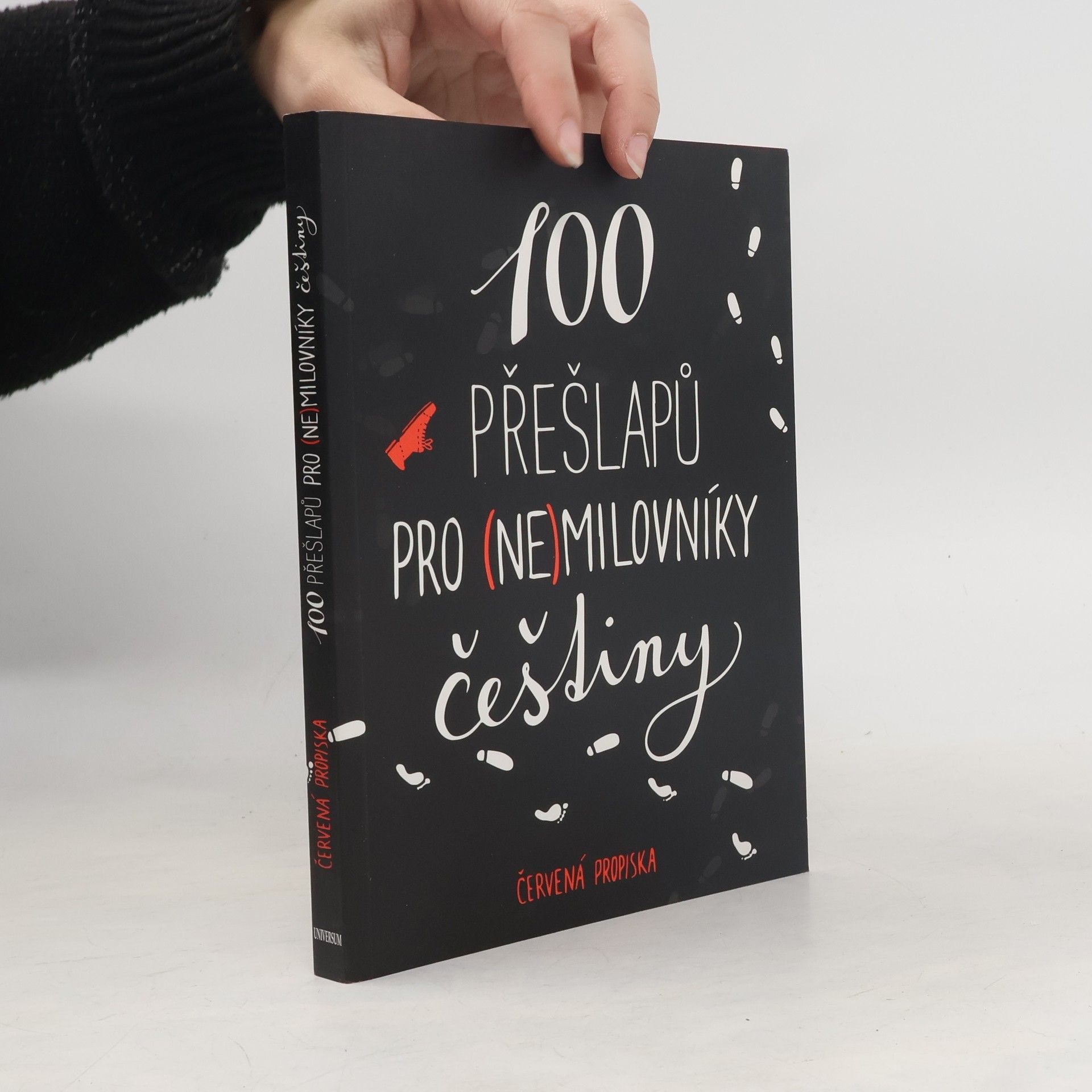 Červená propiska 100 přešlapů pro (ne)milovníky češtiny