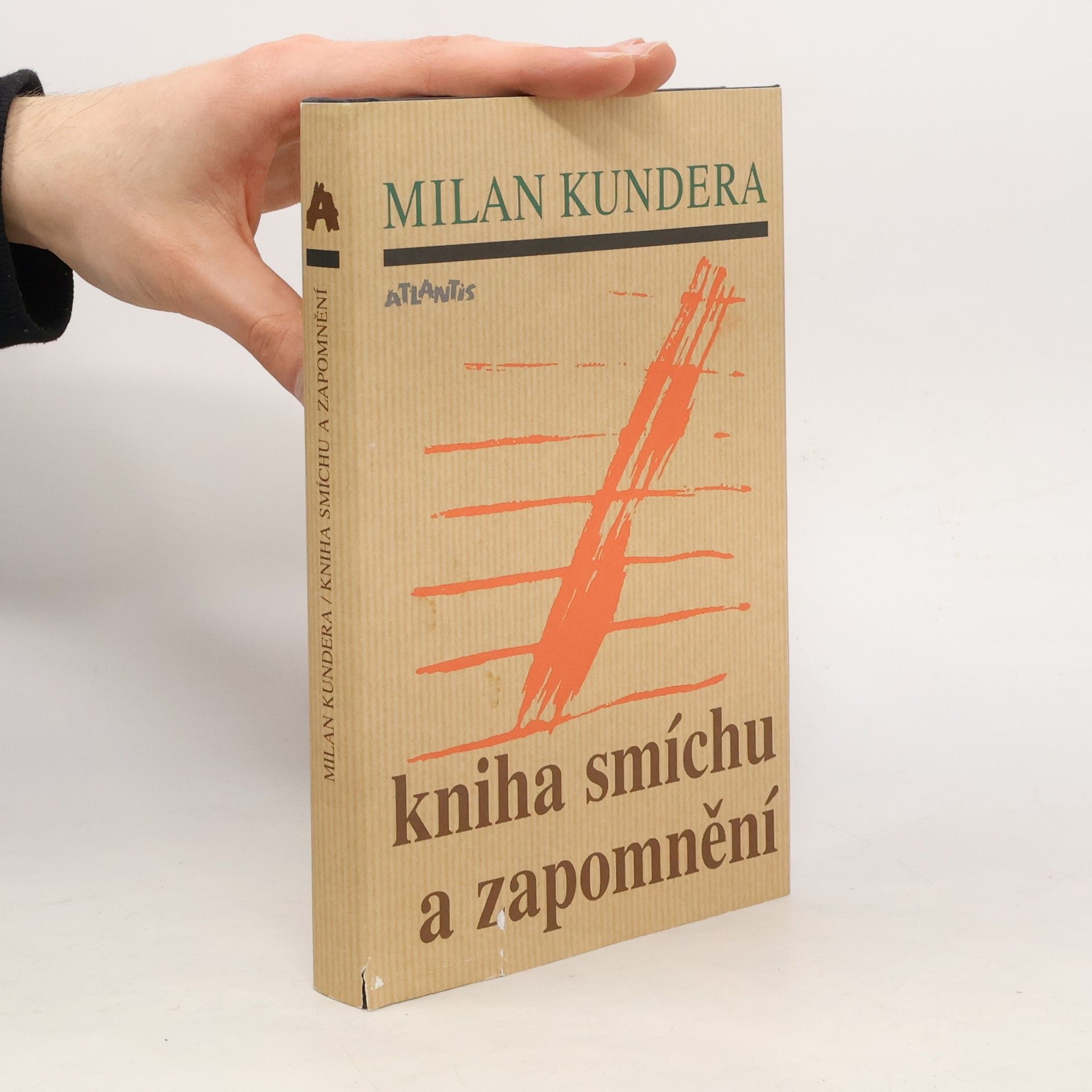 Kniha smíchu a zapomnění