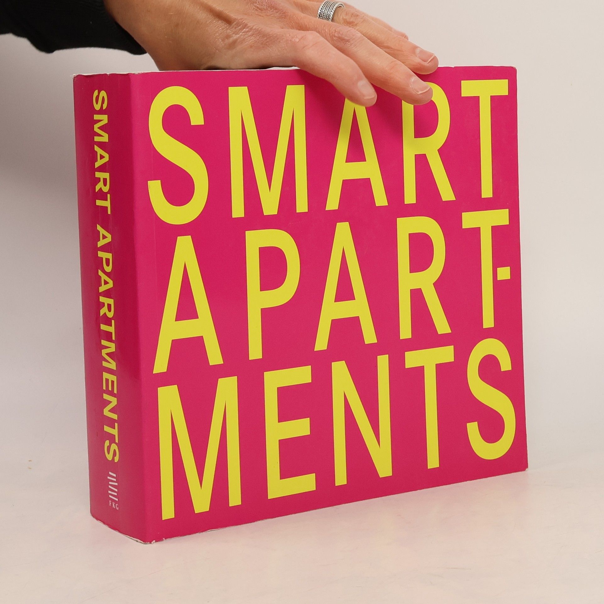 Mariana R. Eguaras Etchetto Smart apartments