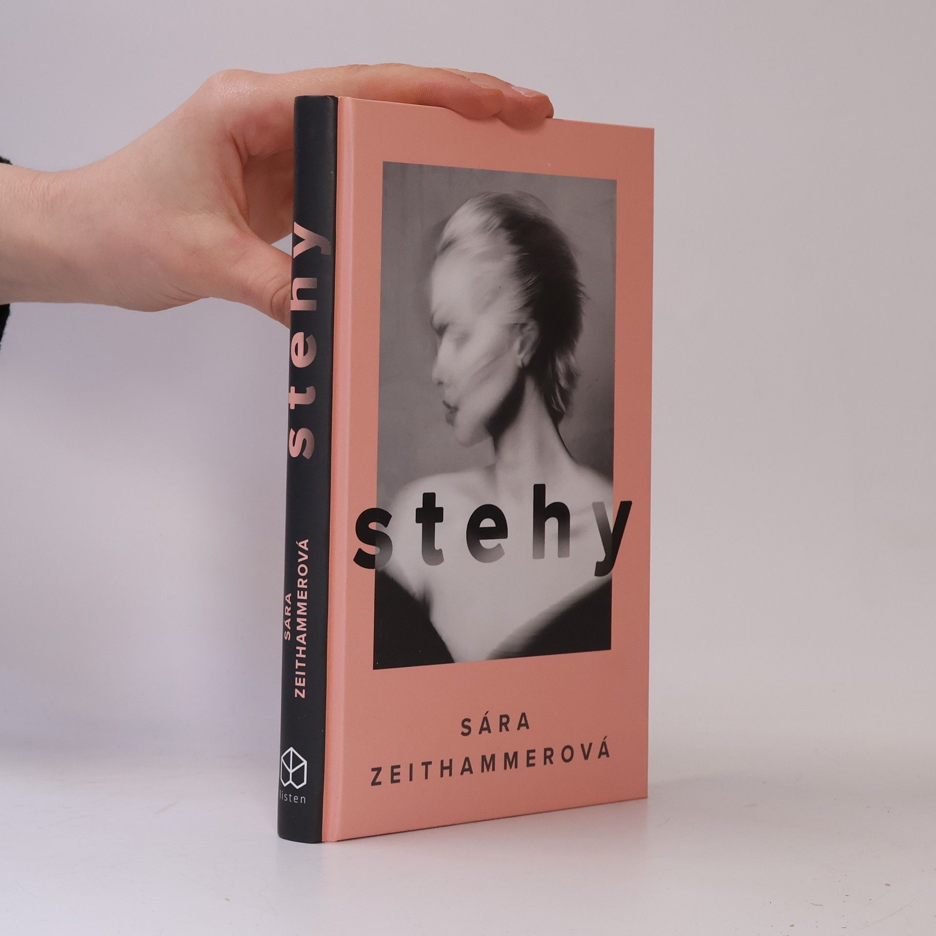 Sára Zeithammerová Stehy