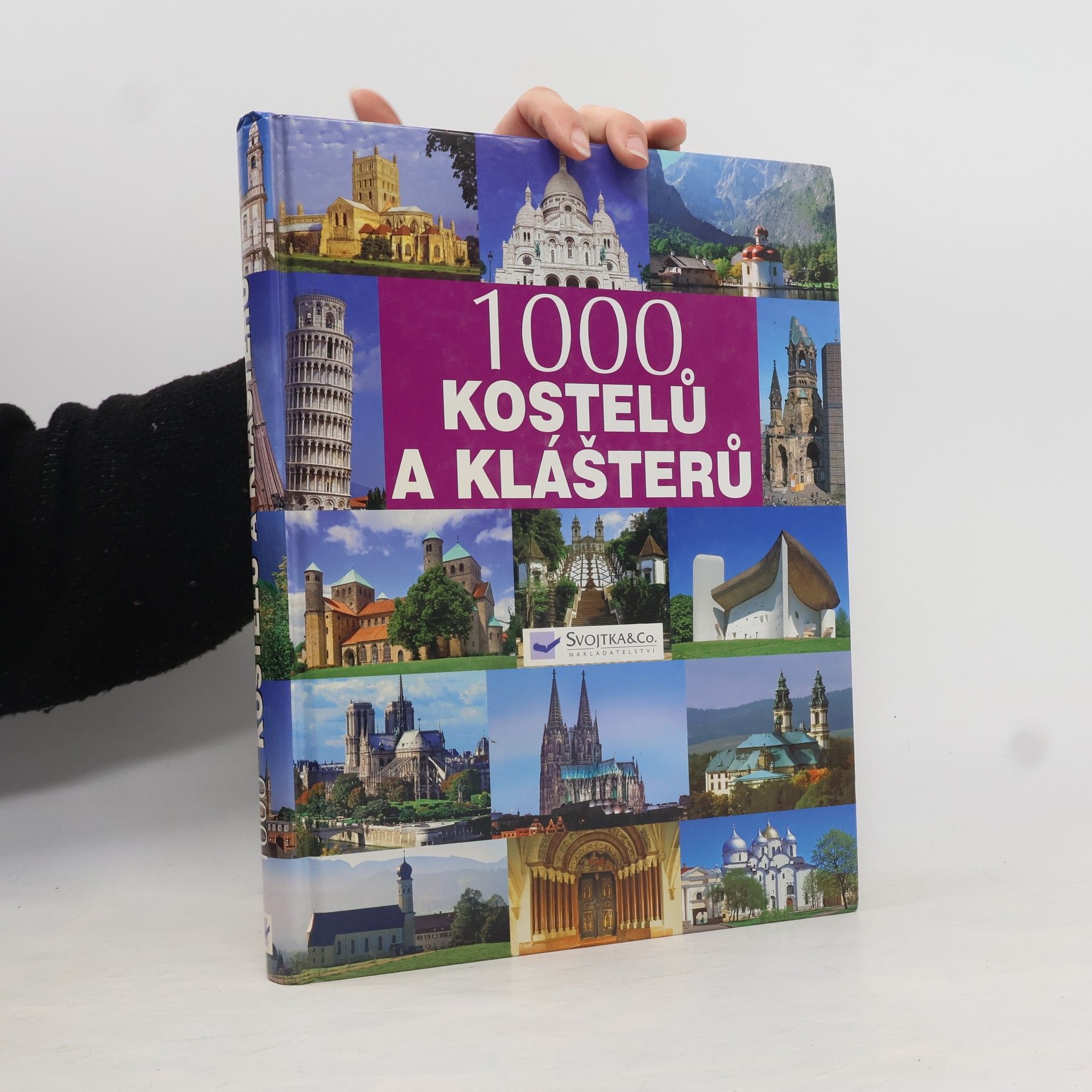 Various authors 1000 kostelů a klášterů