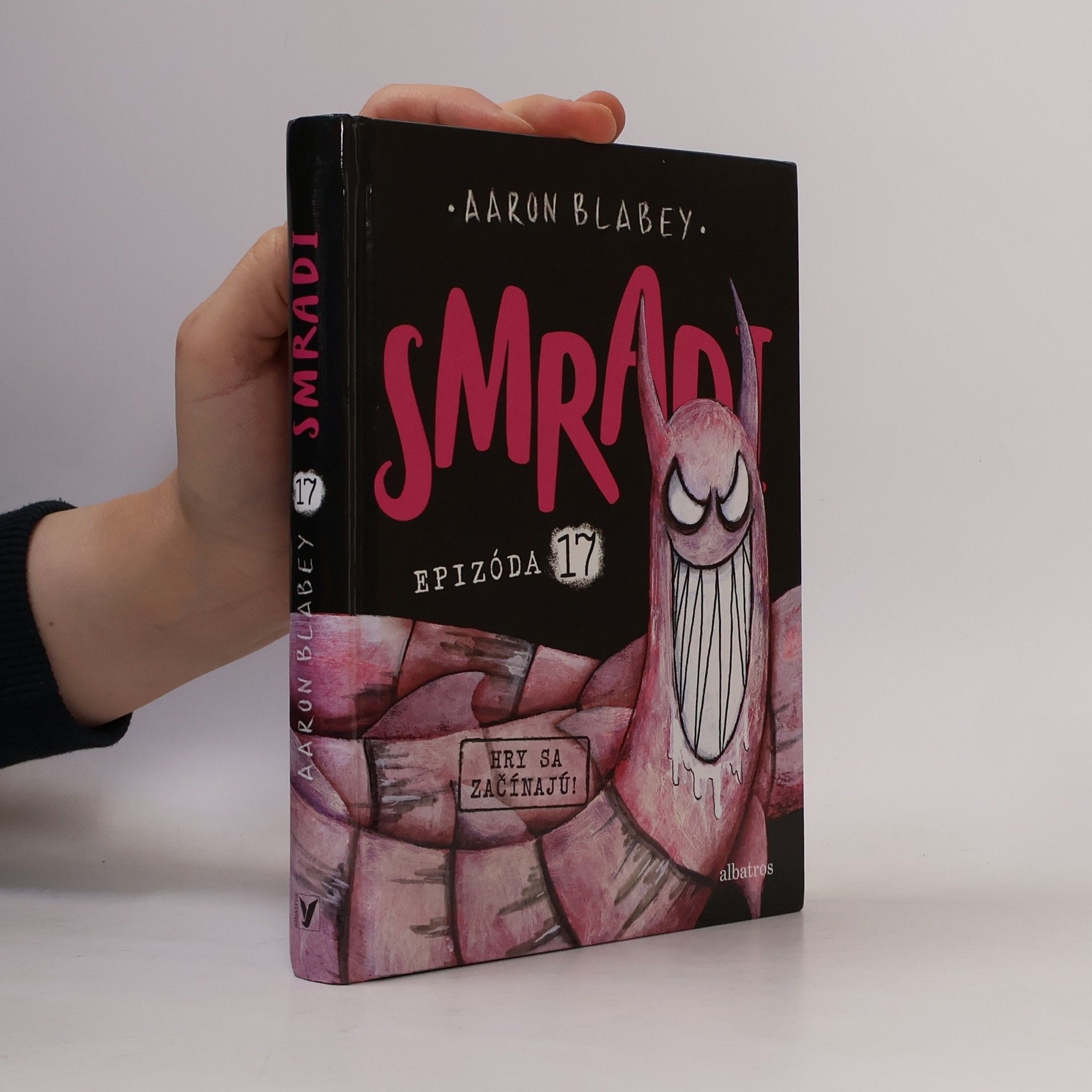 Aaron Blabey Smradi 17