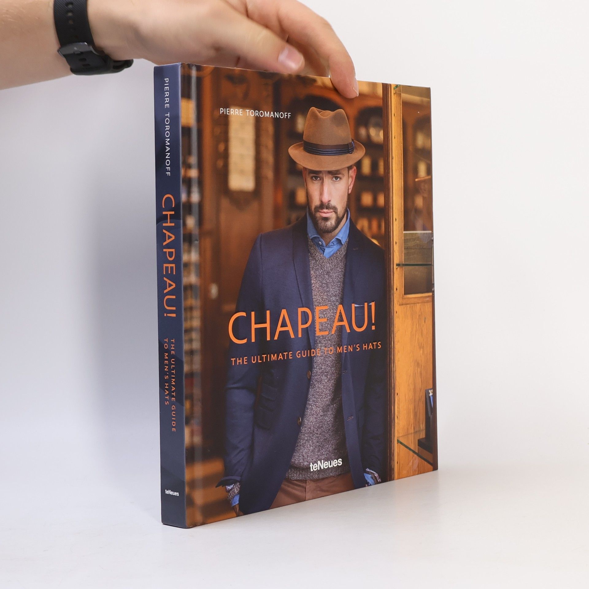 Pietr Toromanoff Chapeau!