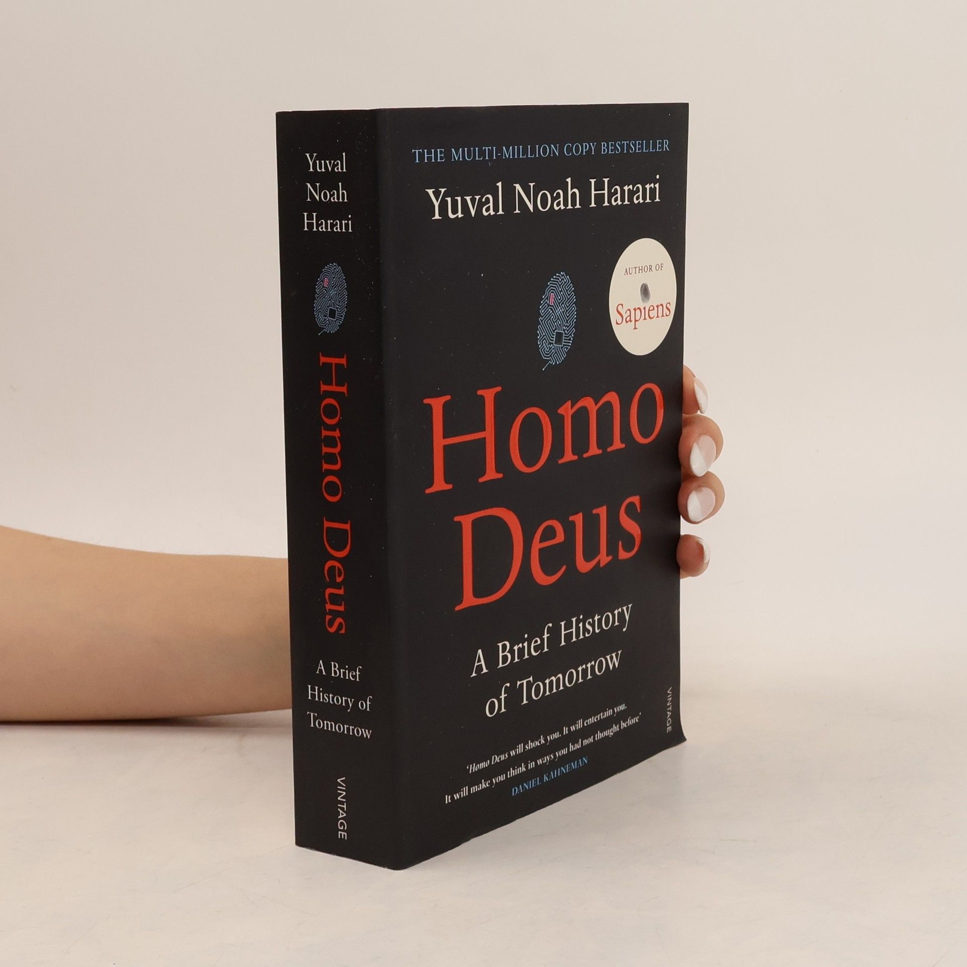Yuval Noah Harari Homo Deus. A Brief History of Tomorrow