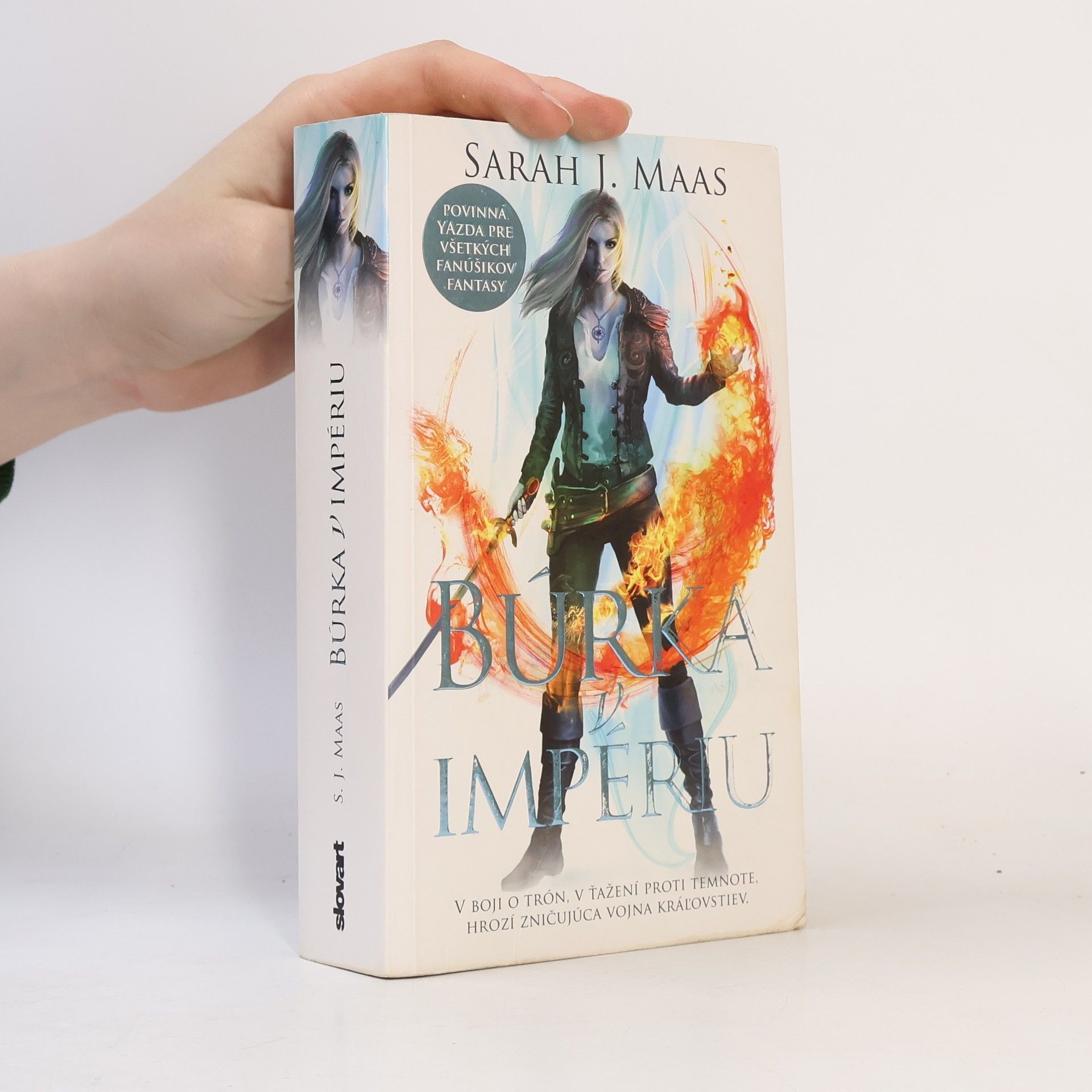 Sarah J. Maas Búrka v impériu