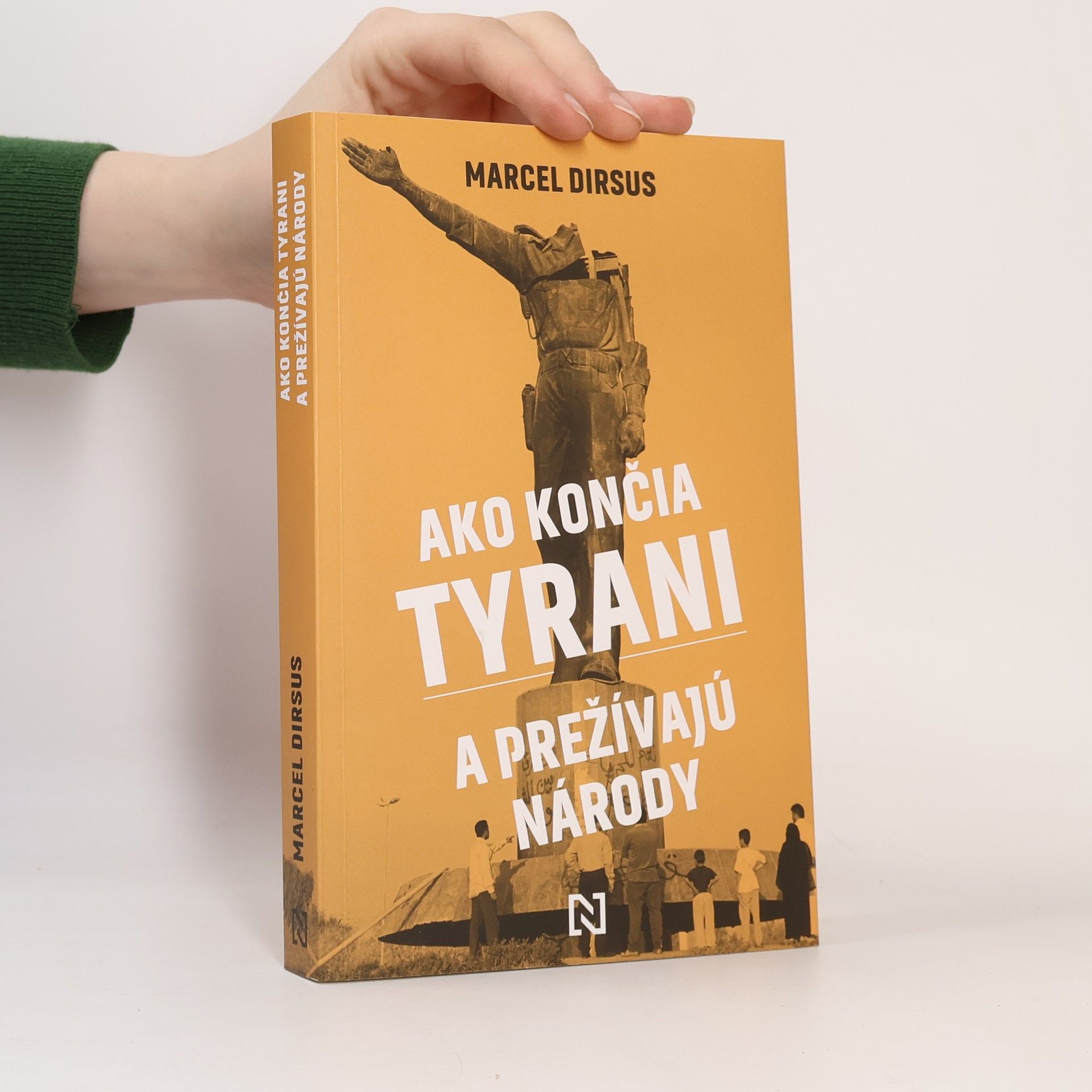 Marián Hamada Ako končia tyrani a prežívajú národy