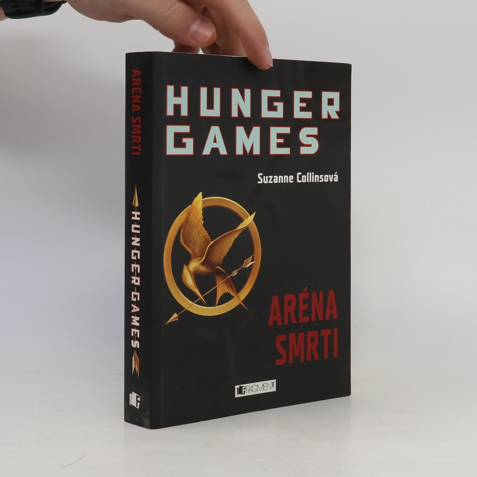 Suzanne Collins Hunger Games. Aréna smrti