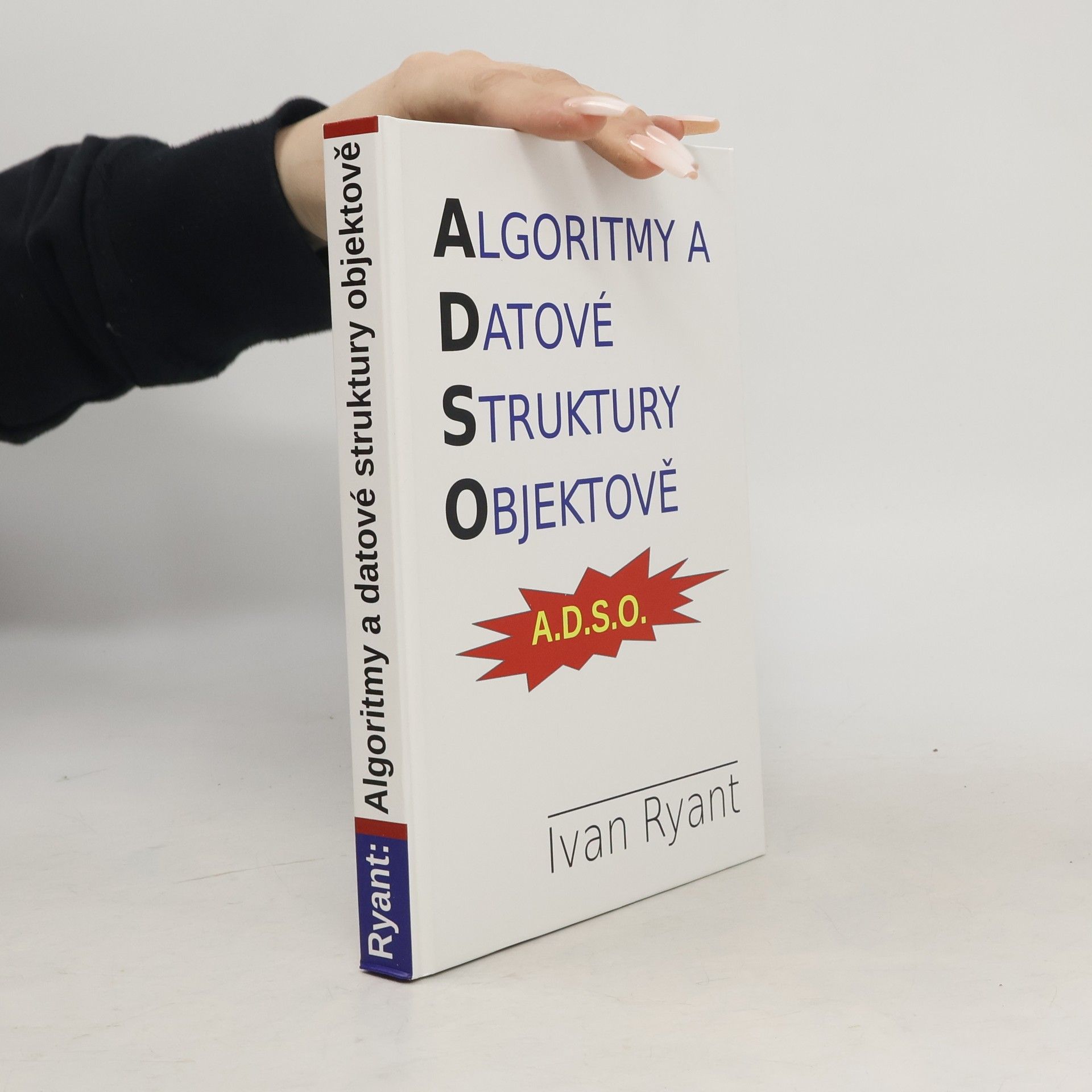 Algoritmy a datové struktury objektově