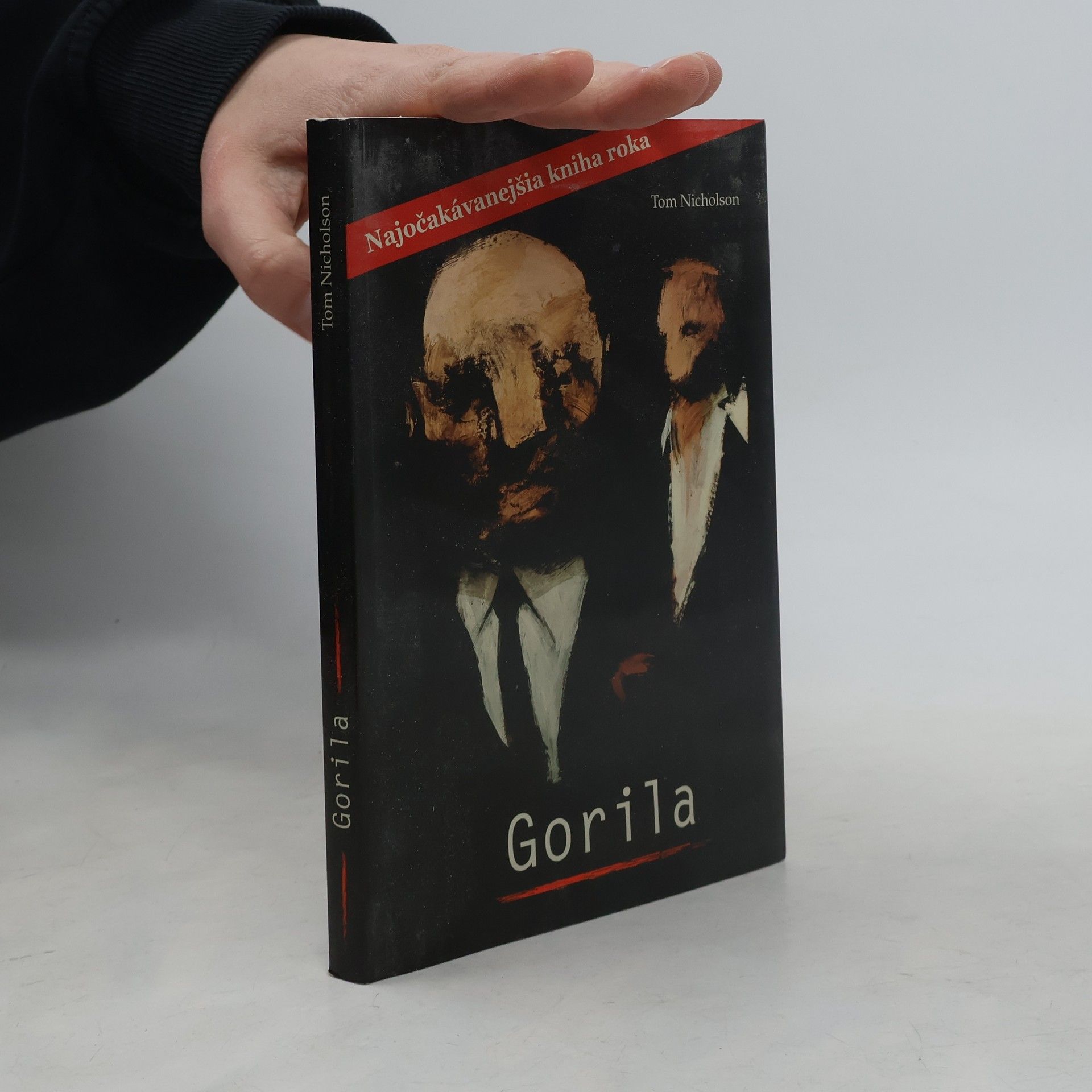 Tom Nicholson Gorila
