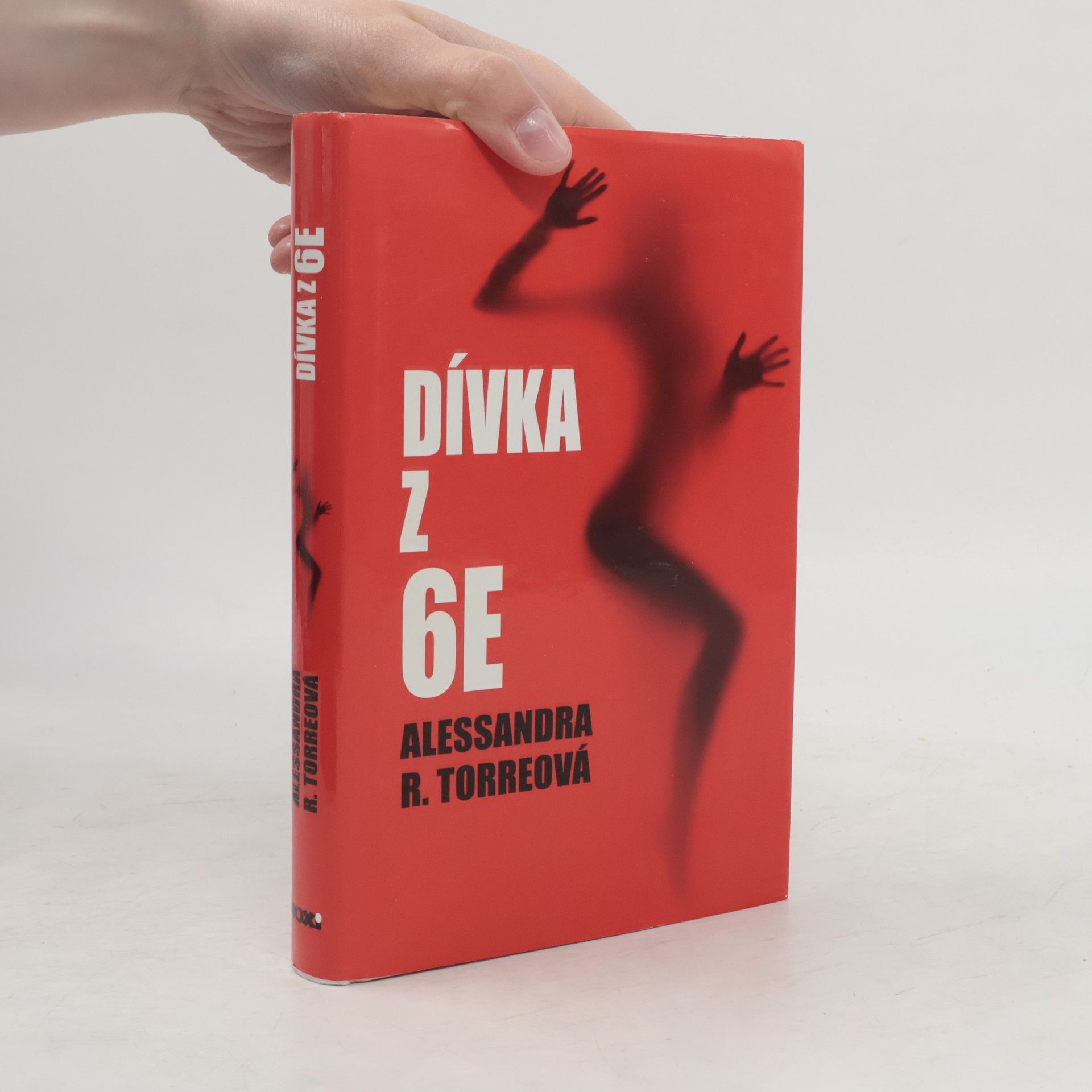 Alessandra Torre Dívka z 6E