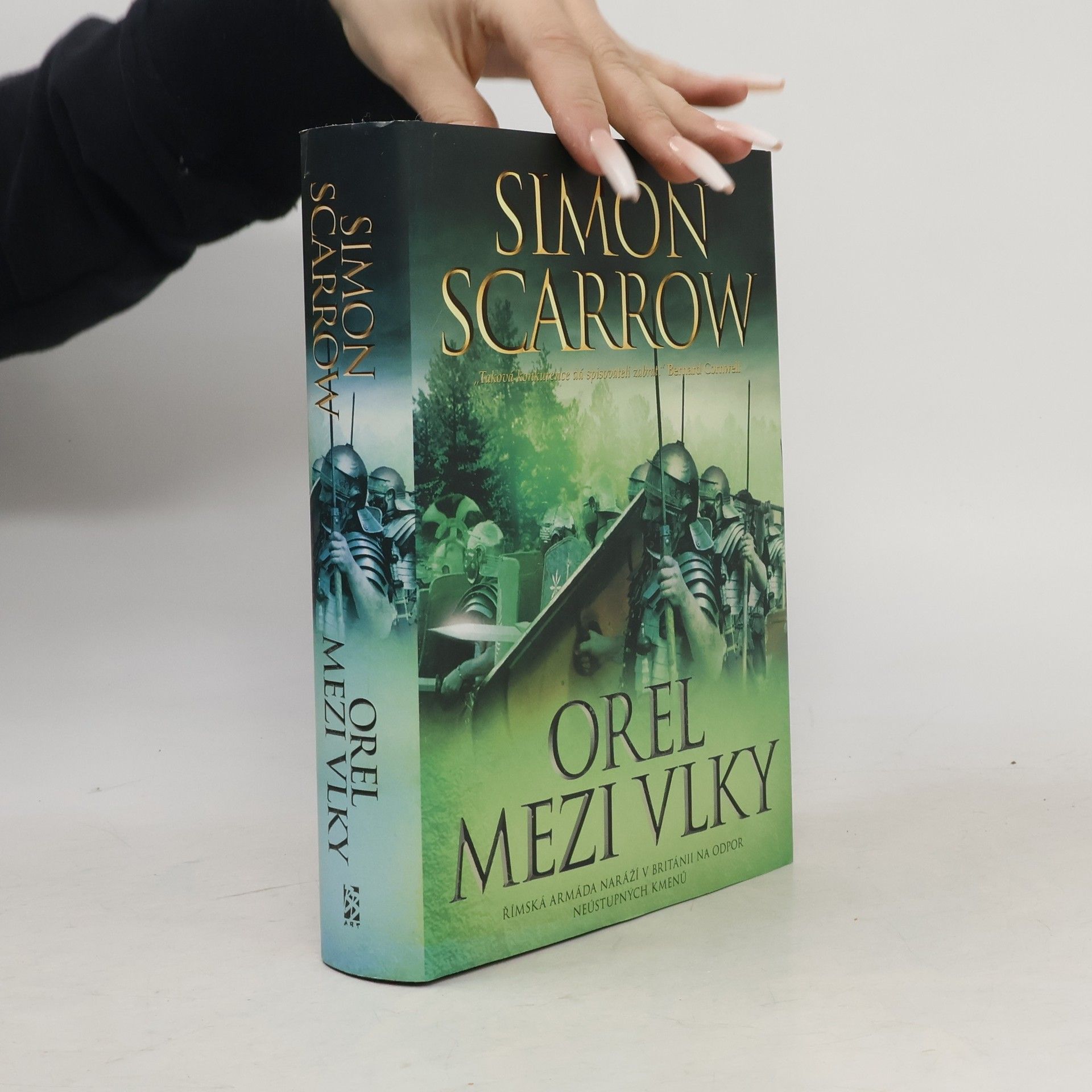Simon Scarrow Orel mezi vlky