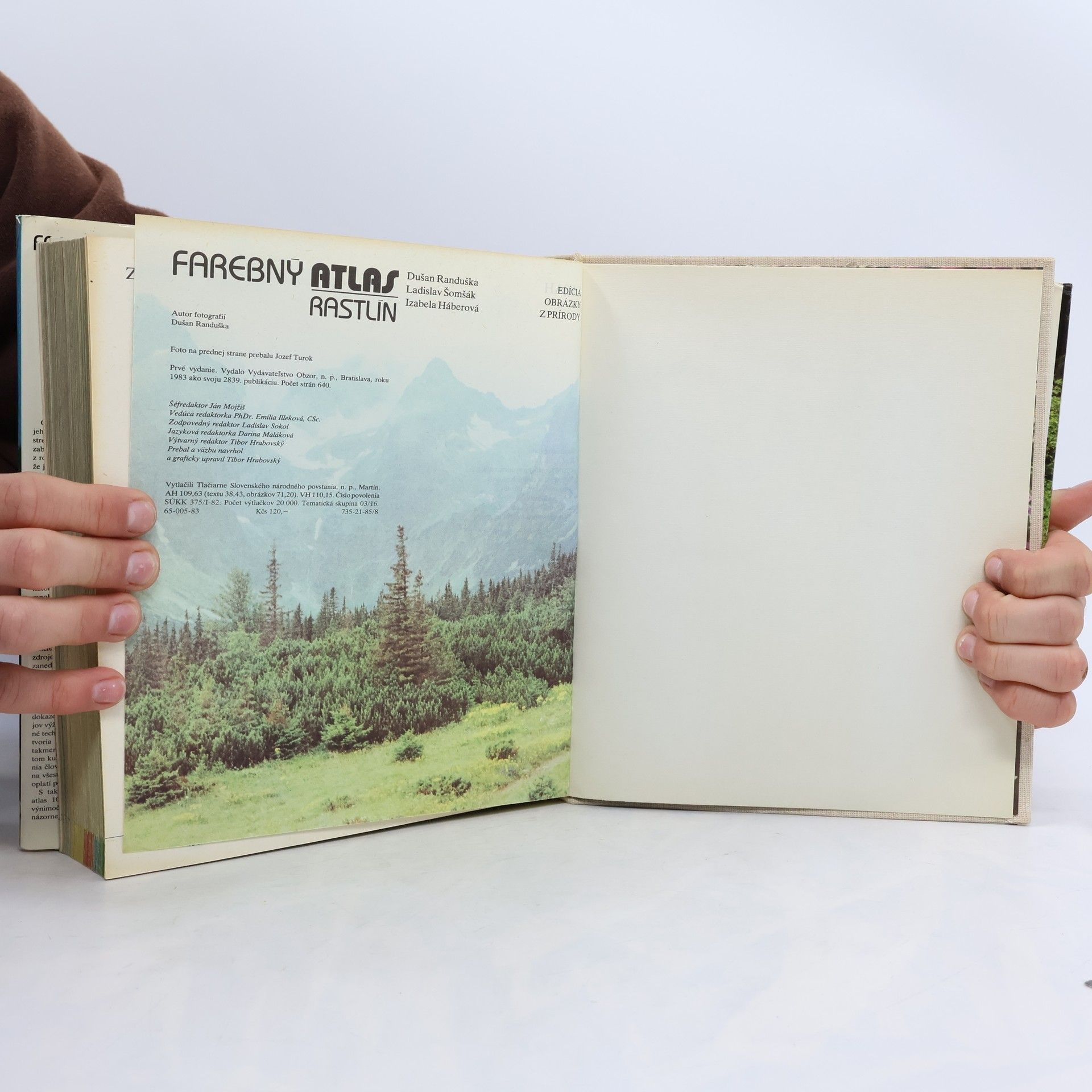 Izabela Háberová Farebný atlas rastlín