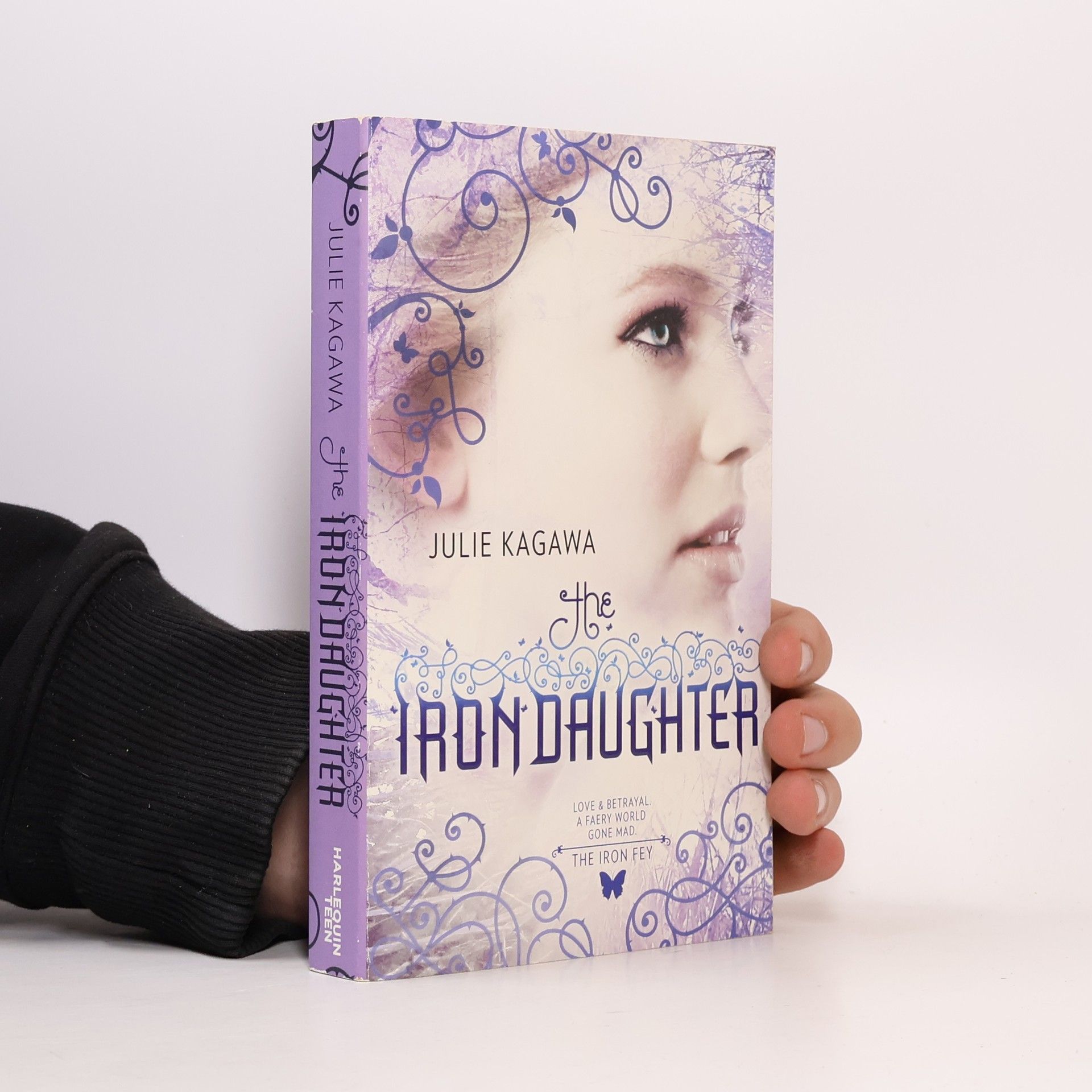 Julie Kagawa The Iron Daughter