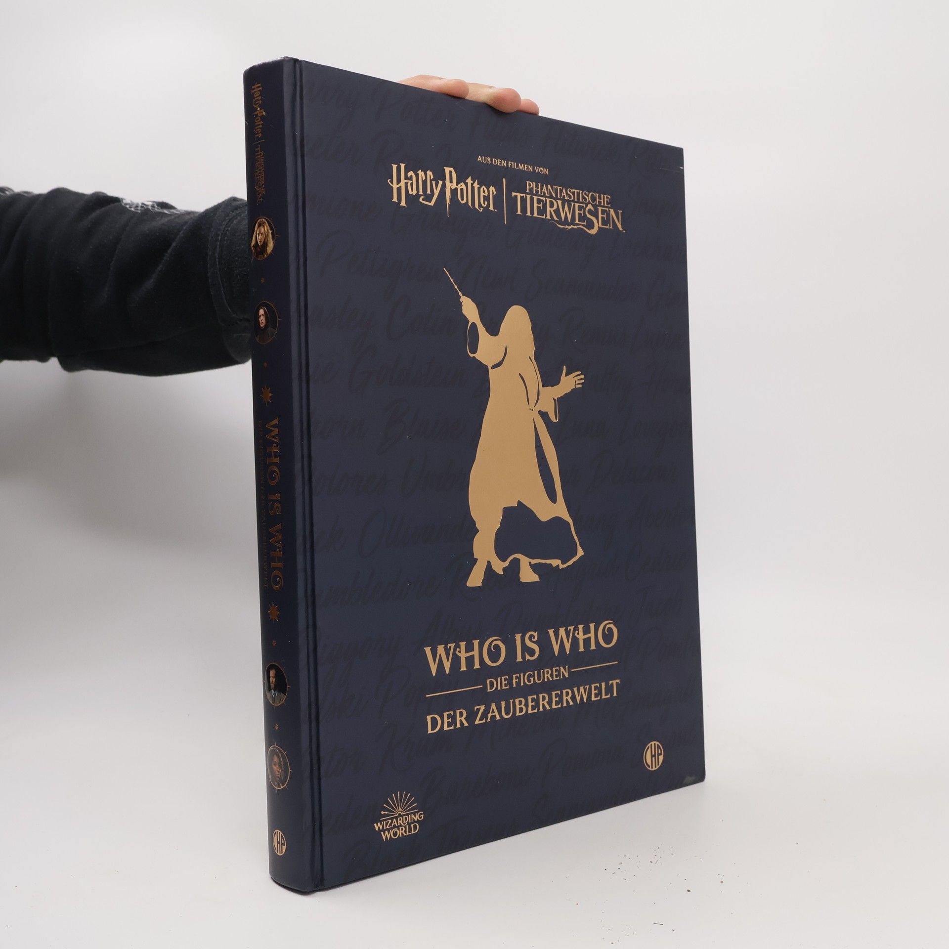 Warner Bros. Consumer Products Warner Bros. Consumer Products GmbH Aus den Filmen von Harry Potter und Phantastische Tierwesen: WHO IS WHO - Die Figuren der Zaubererwelt