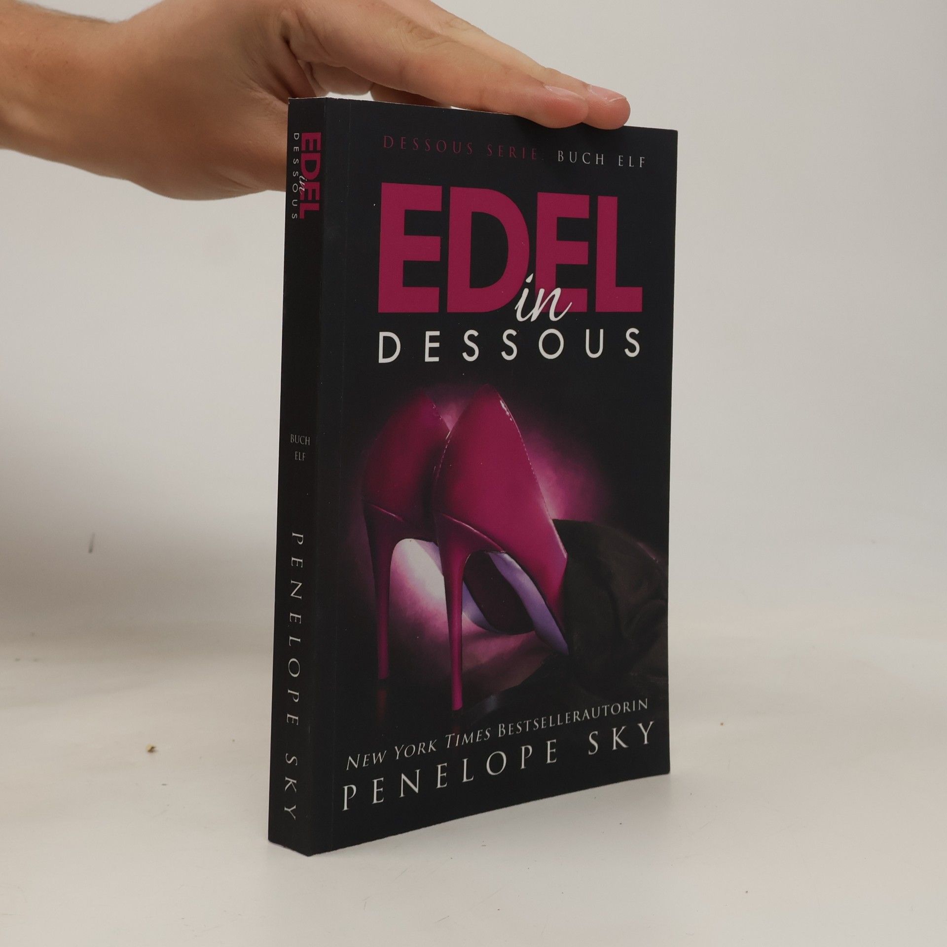 Penelope Sky Edel in Dessous