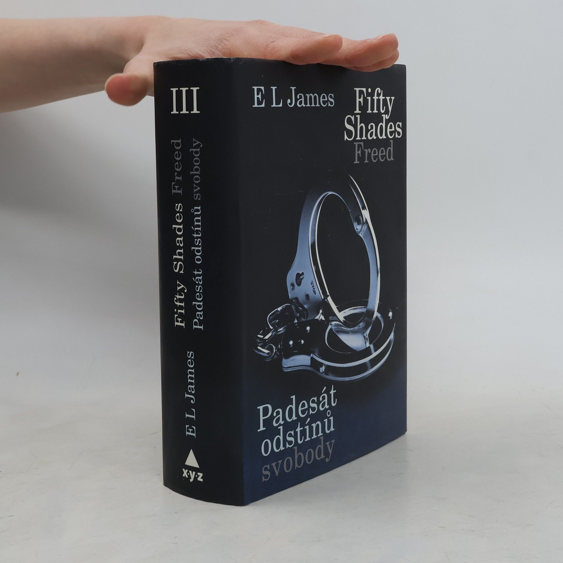 E. L. James Padesát odstínů svobody