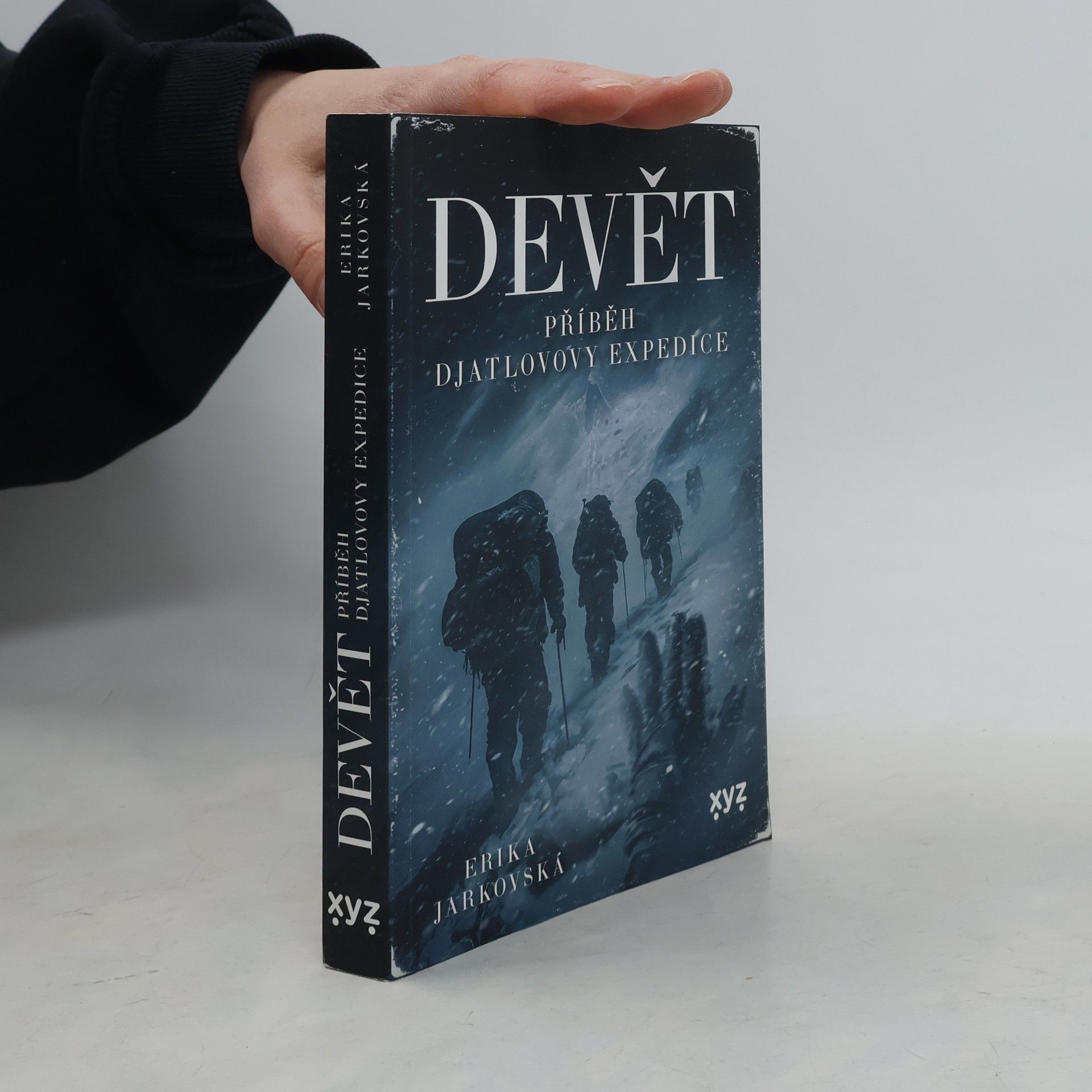 Erika Jarkovská Devět: příběh Djatlovovy expedice