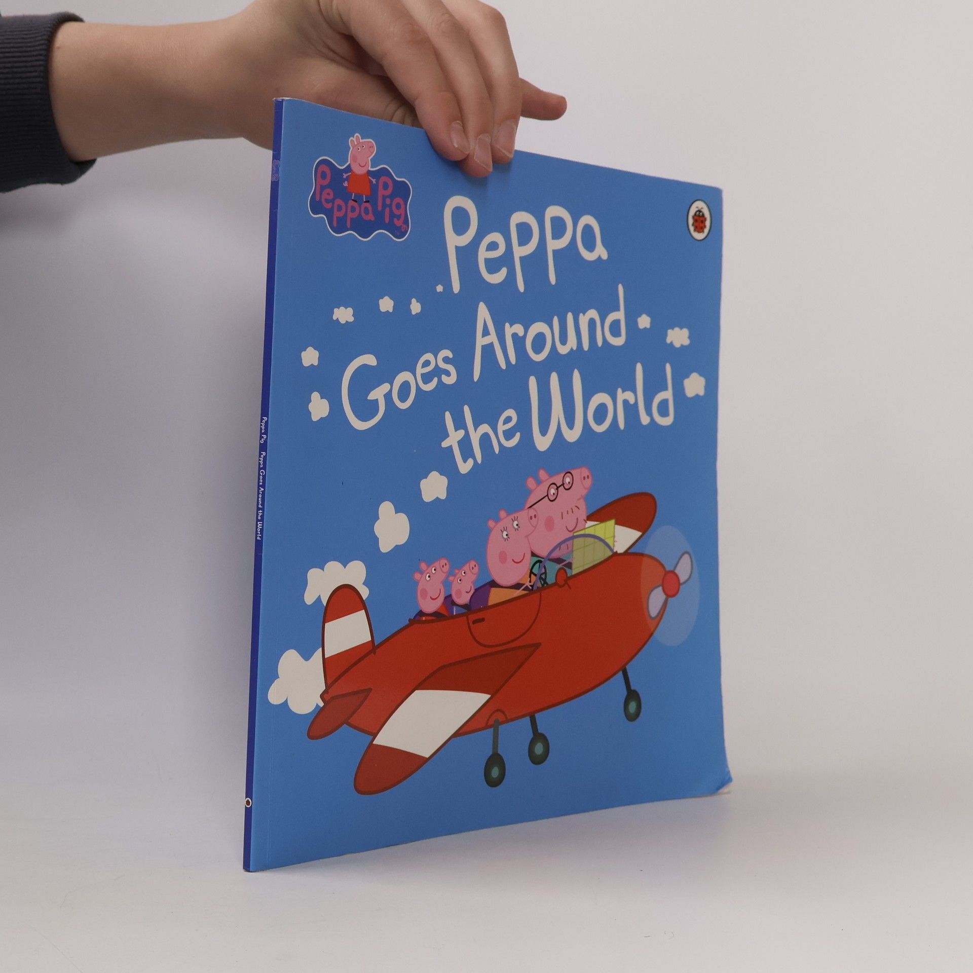 Peppa Pig: Peppa Goes Around the World