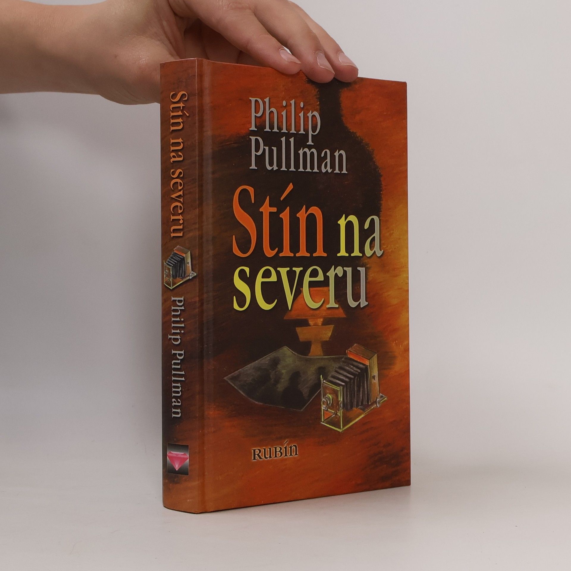 Philip Pullman Stín na severu