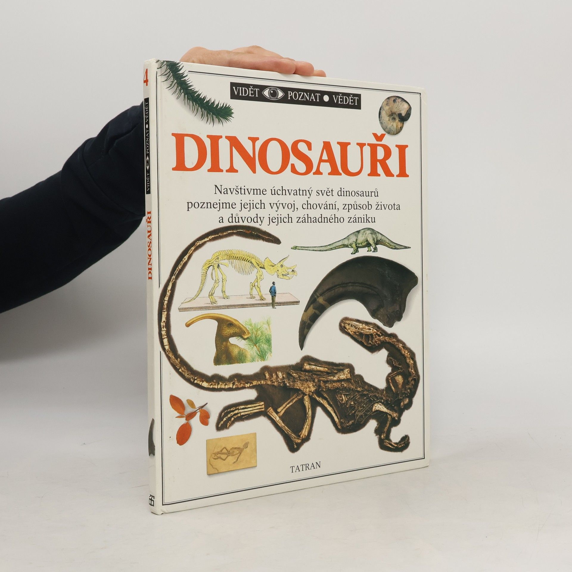 AA.VV. Dinosauři