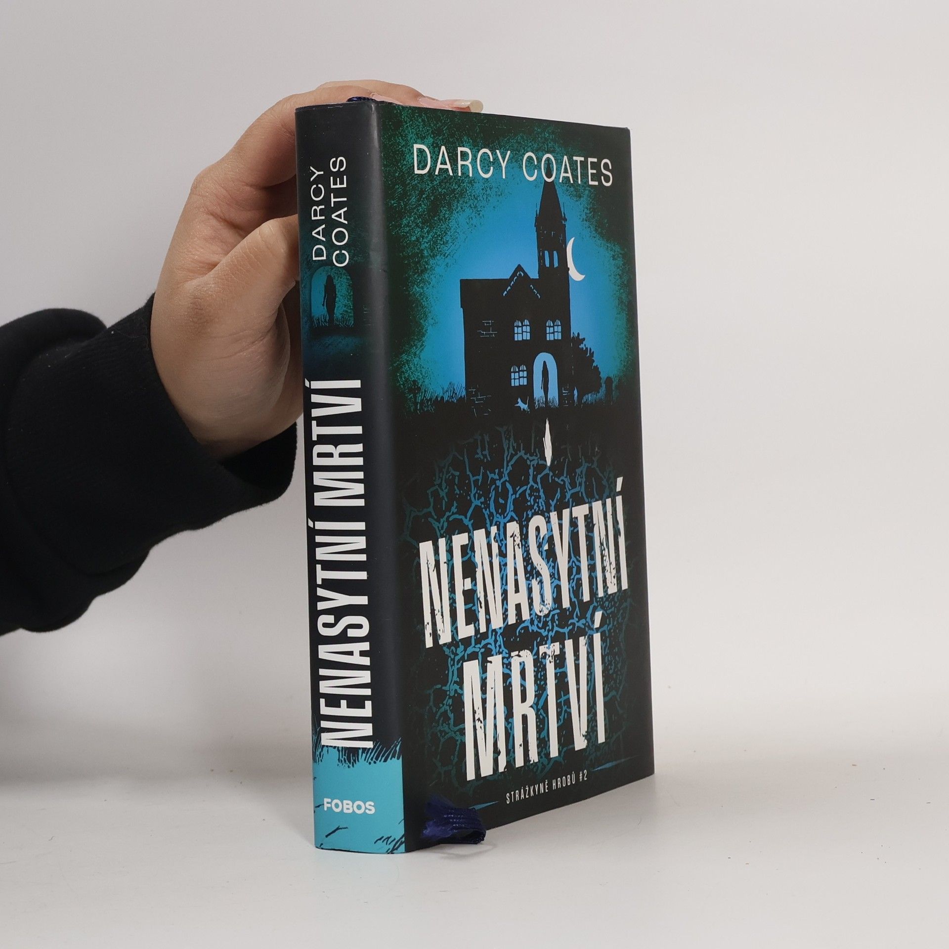Darcy Coates Nenasytní mrtví