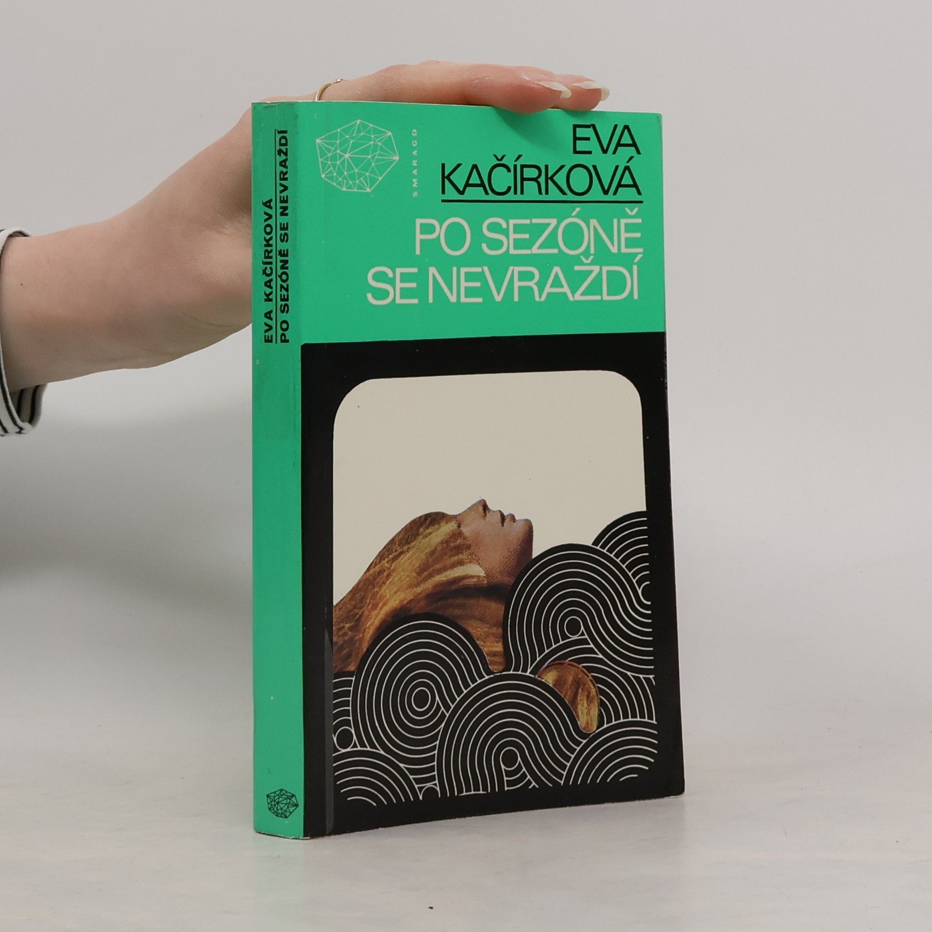 Eva Kačírková Po sezóně se nevraždí