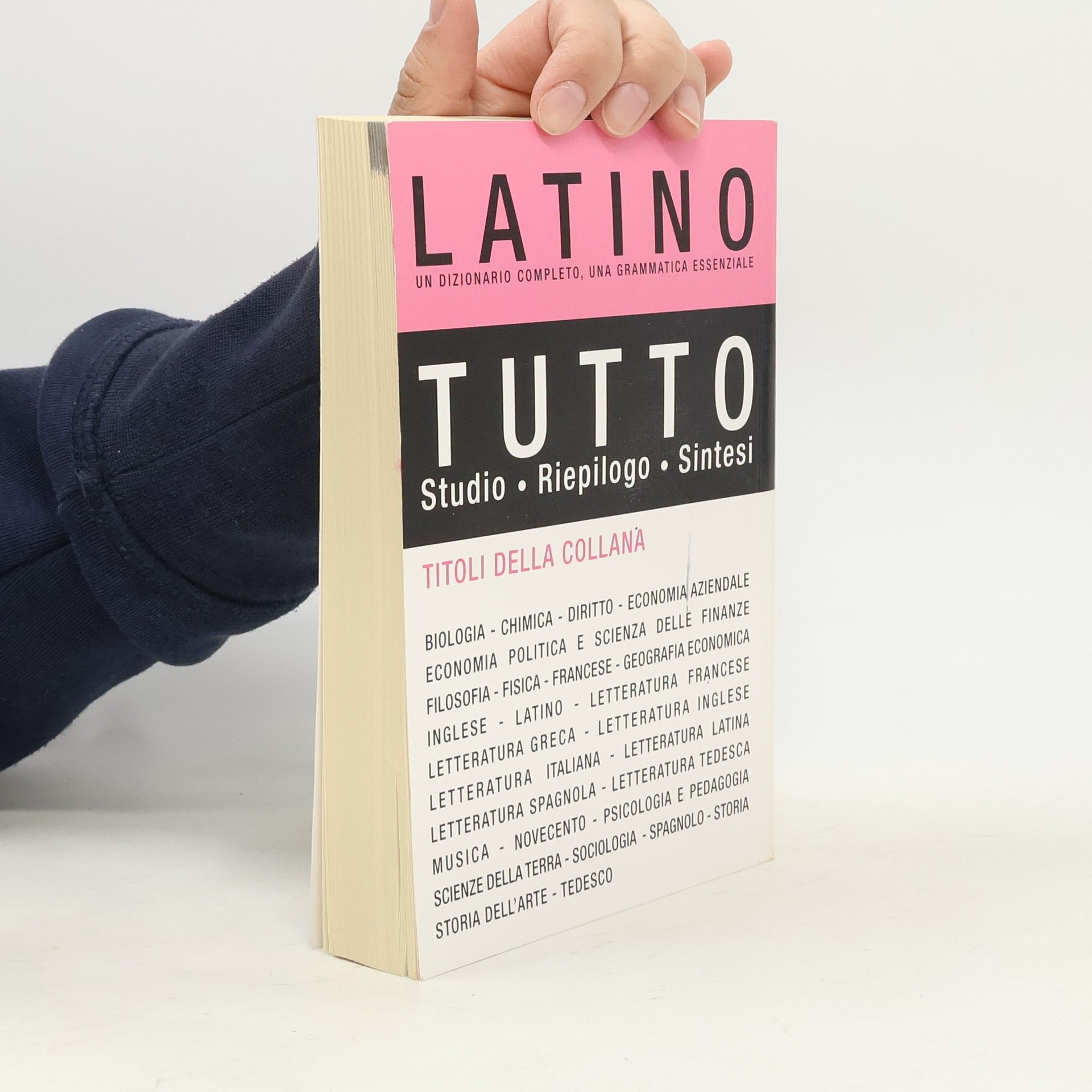 Nicoletta Mosca Tutto Latino. Un dizionario completo, una grammatica essenziale