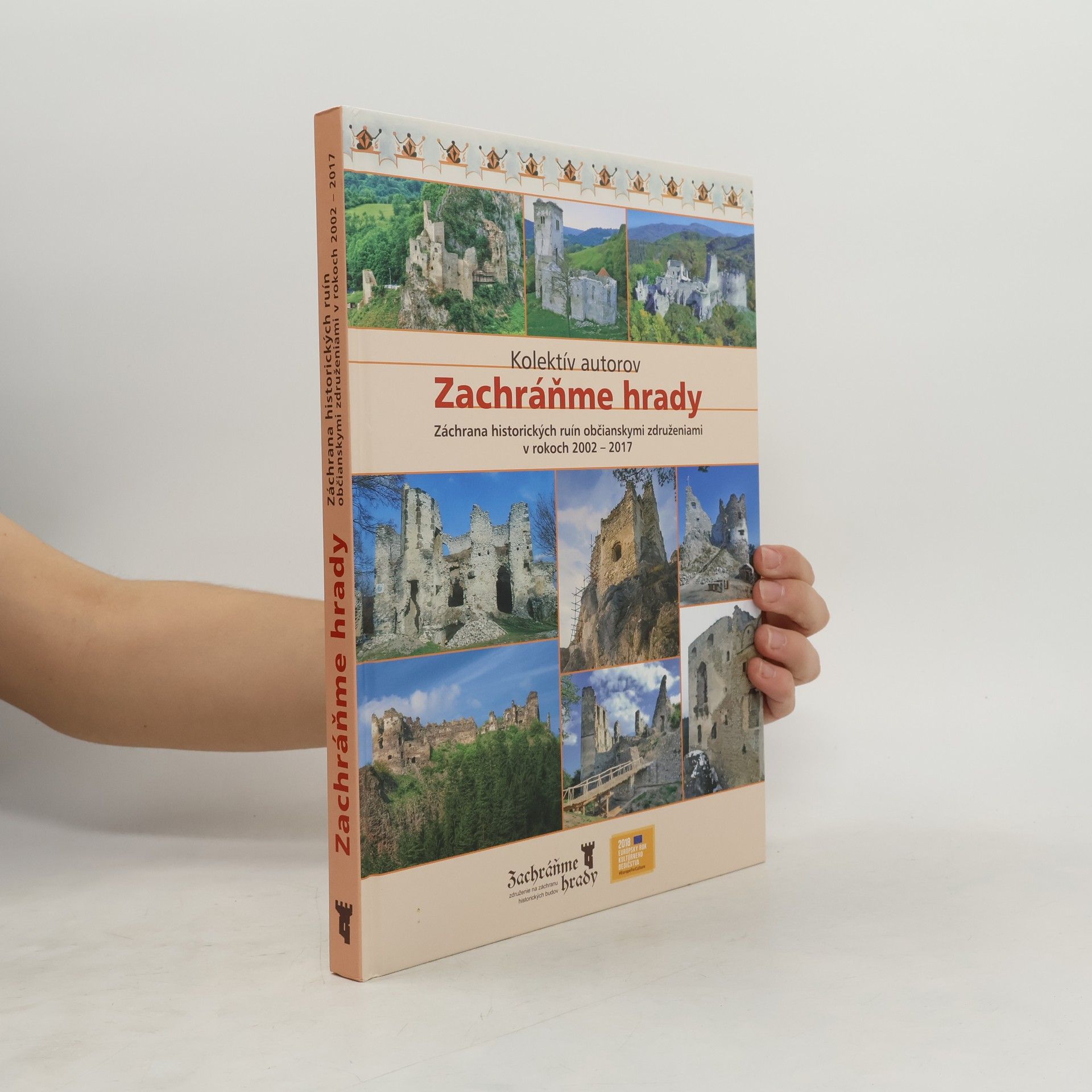 Autorenkollektiv Zachráňme hrady