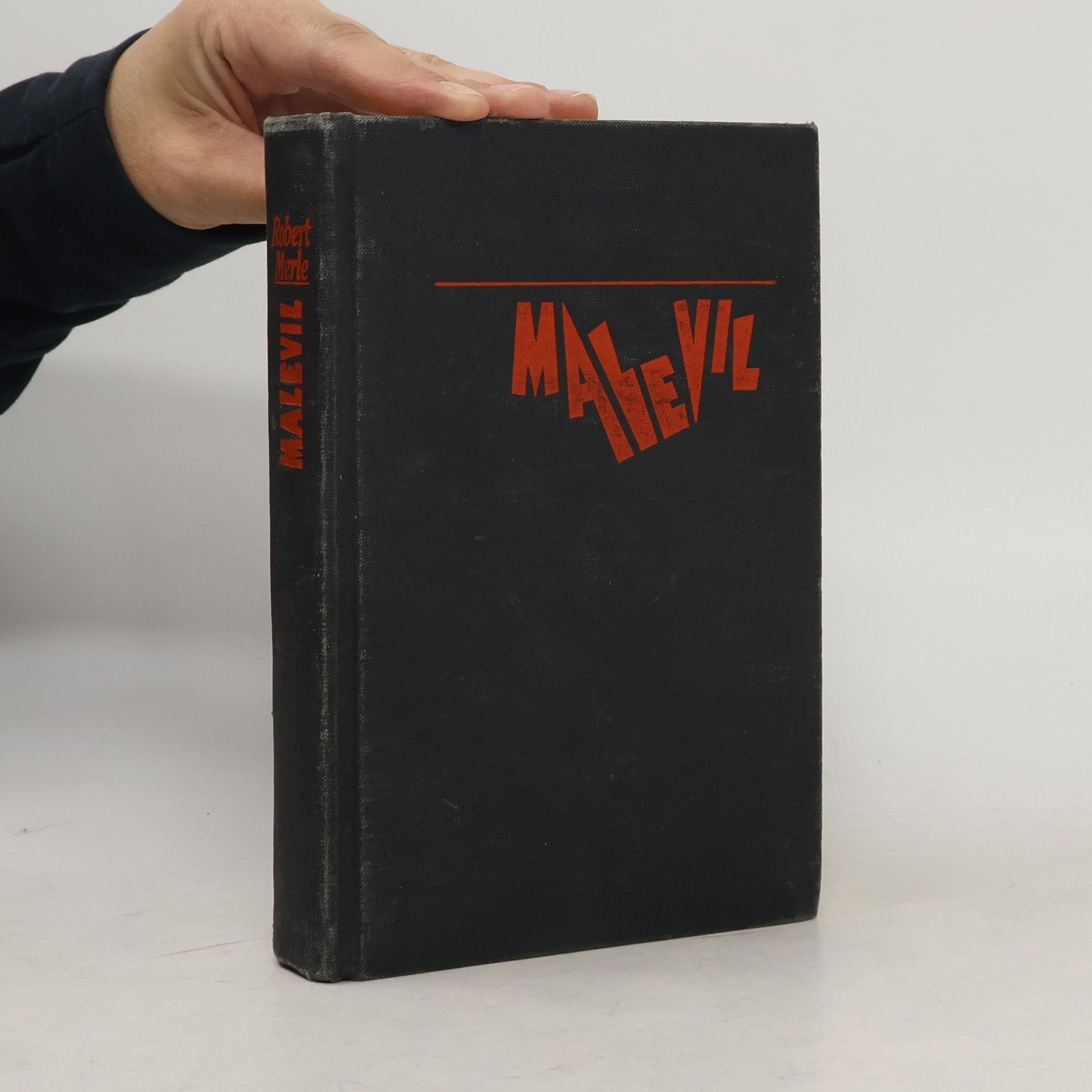 Robert Merle Malevil