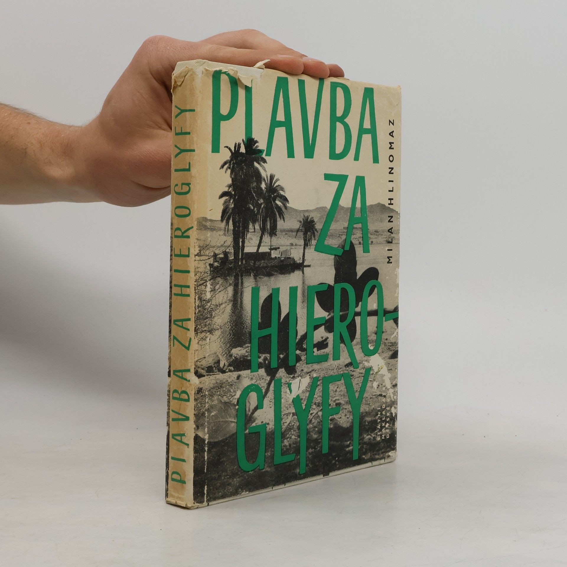 Plavba za hieroglyfy