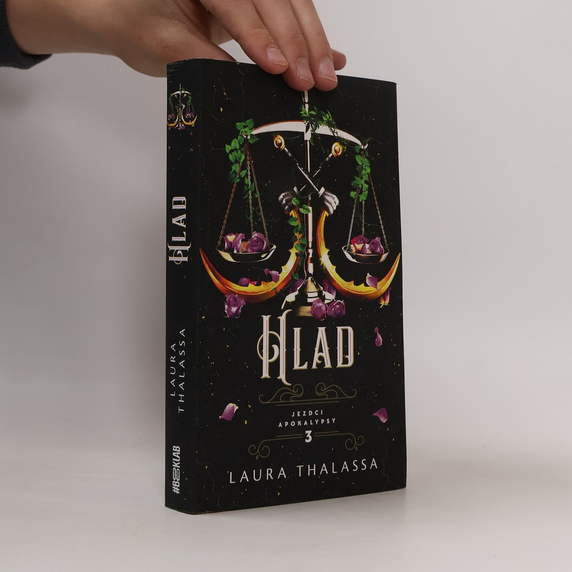 Laura Thalassa Hlad
