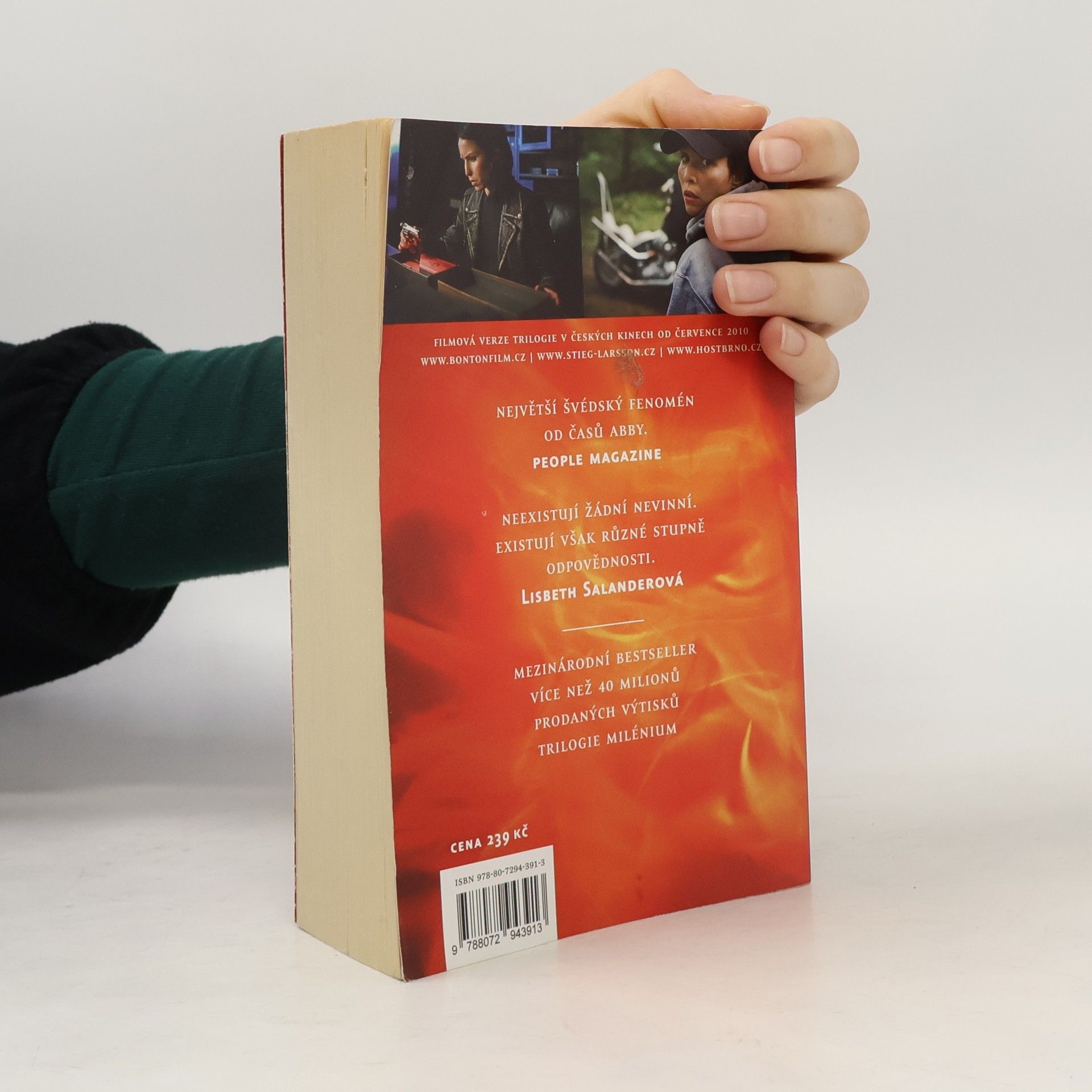 Stieg Larsson Dívka, která si hrála s ohněm